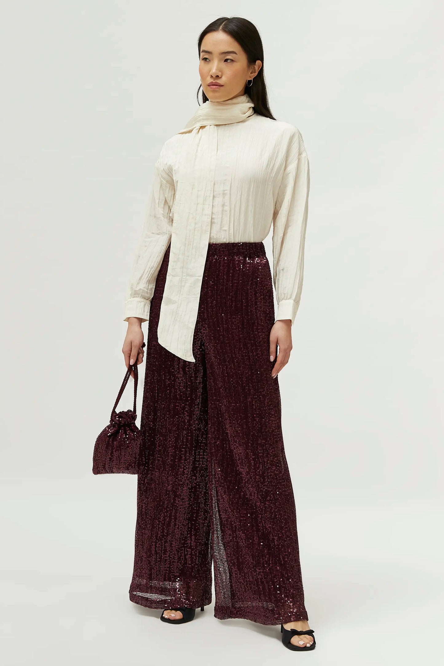 Pantalón de lentejuelas burdeos