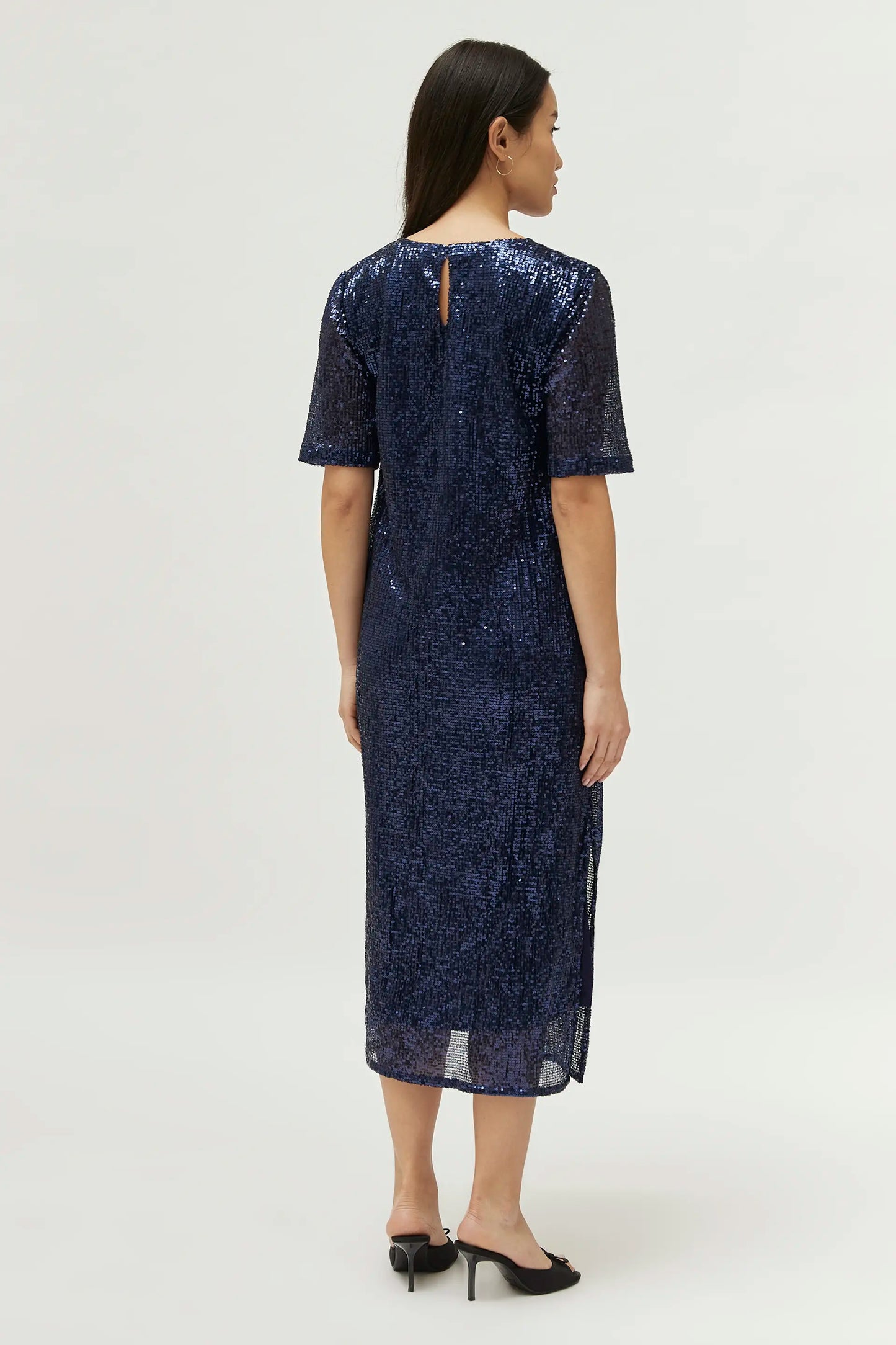 Vestido midi de lentejuelas azul