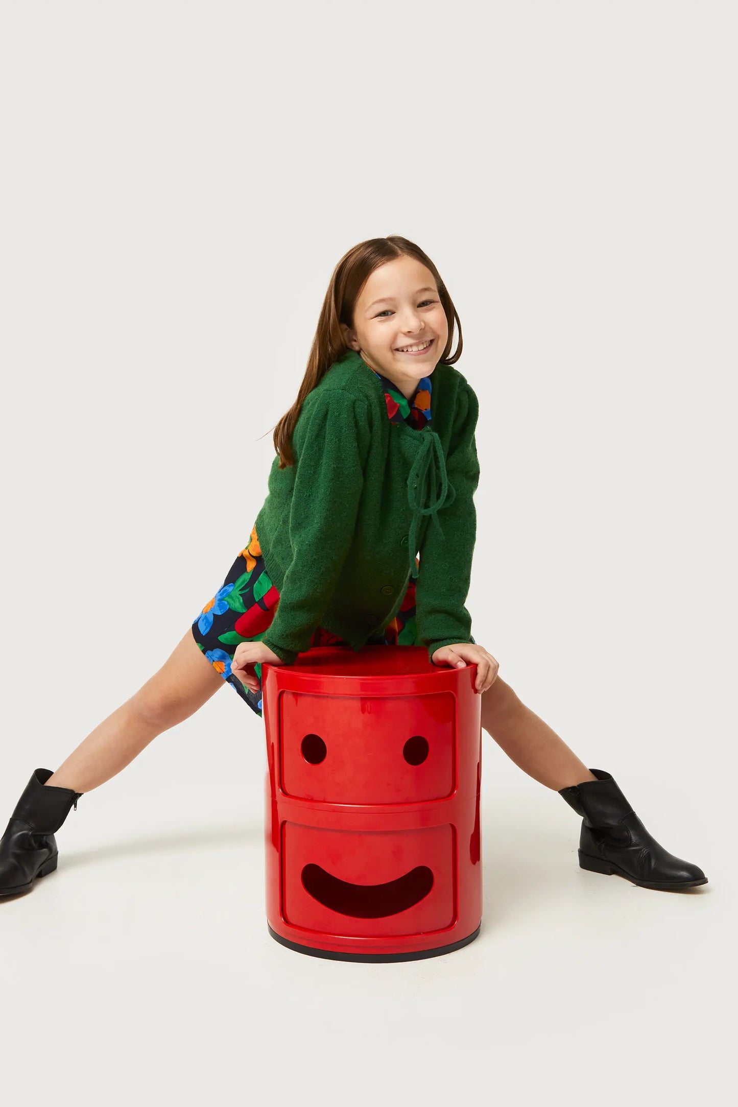 Cárdigan de niña con lazada verde