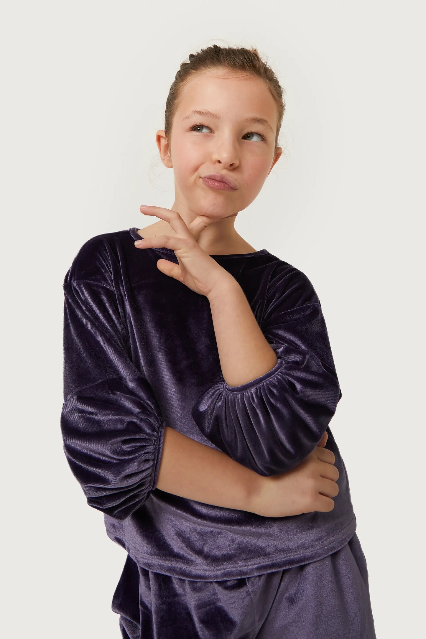 Top de niña de terciopelo manga abullonada morado