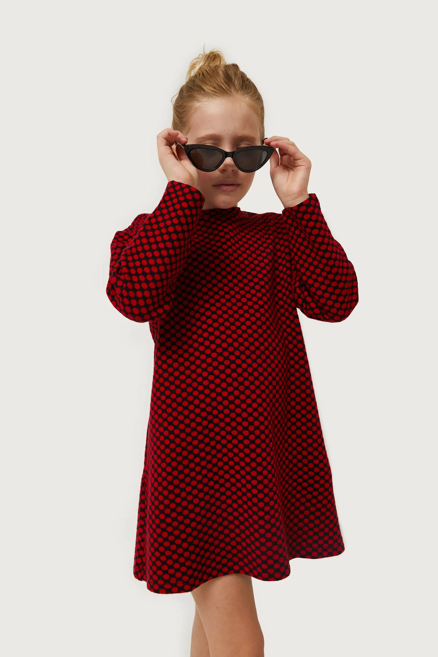 Vestido corto de niña estampado jacquard rojo