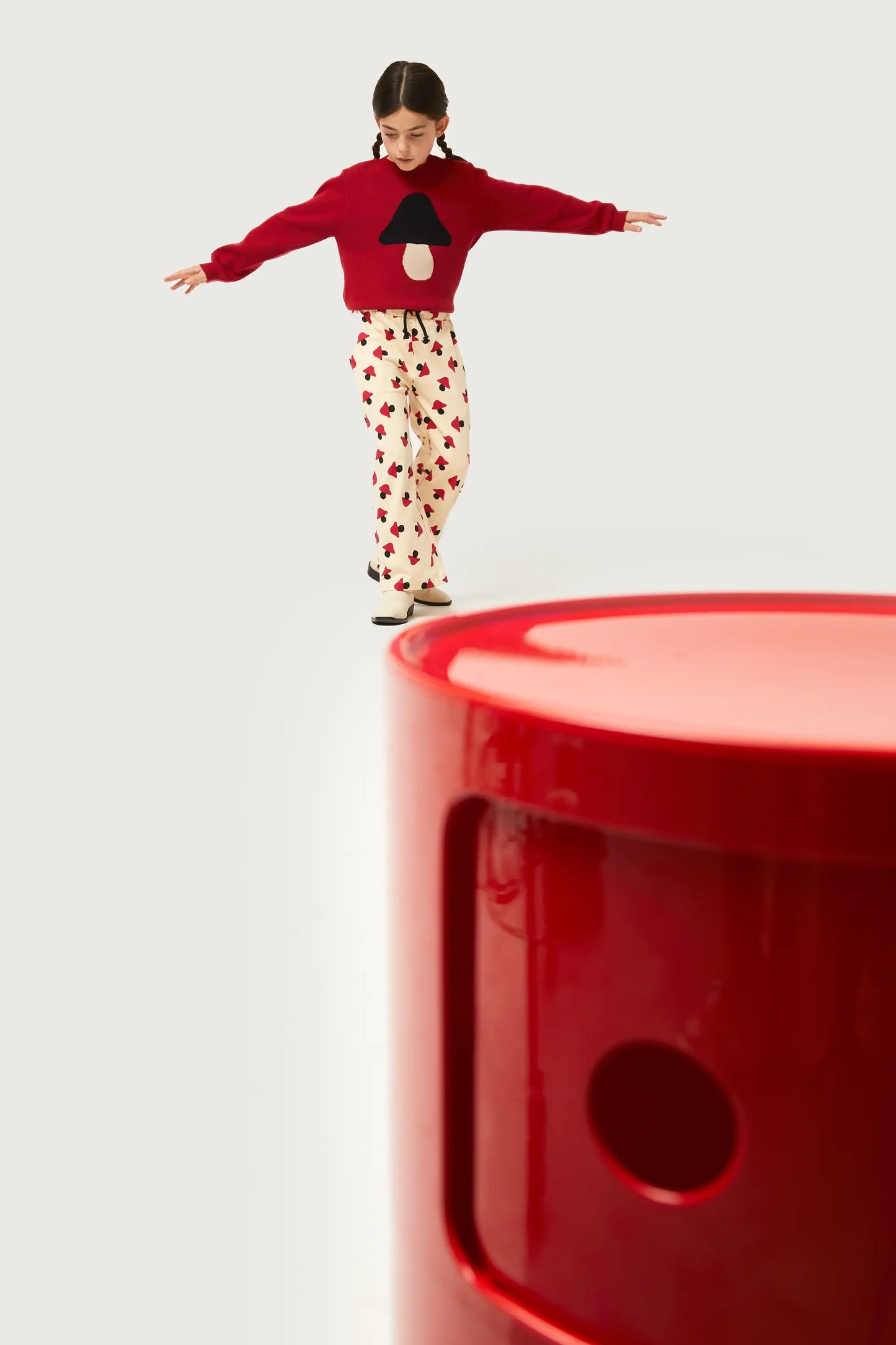 Pantalón de niña estampado de setas beige