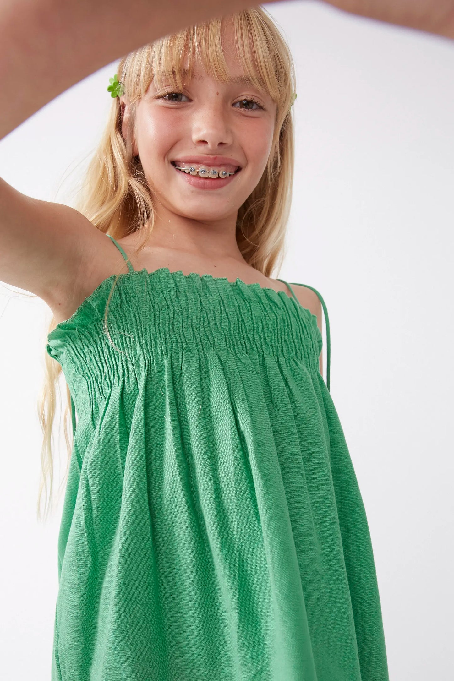 Top de niña tirantes verde