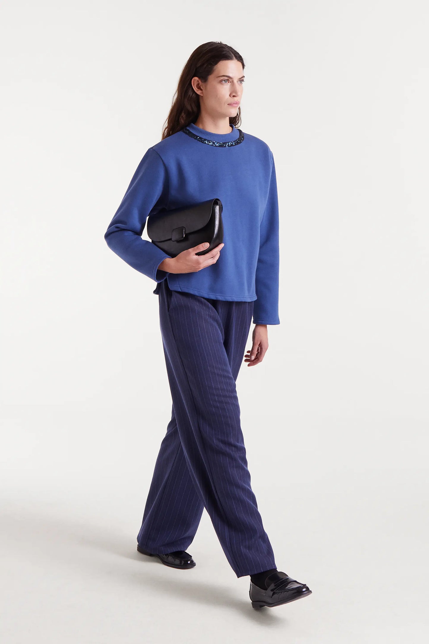 Felpa girocollo con paillettes