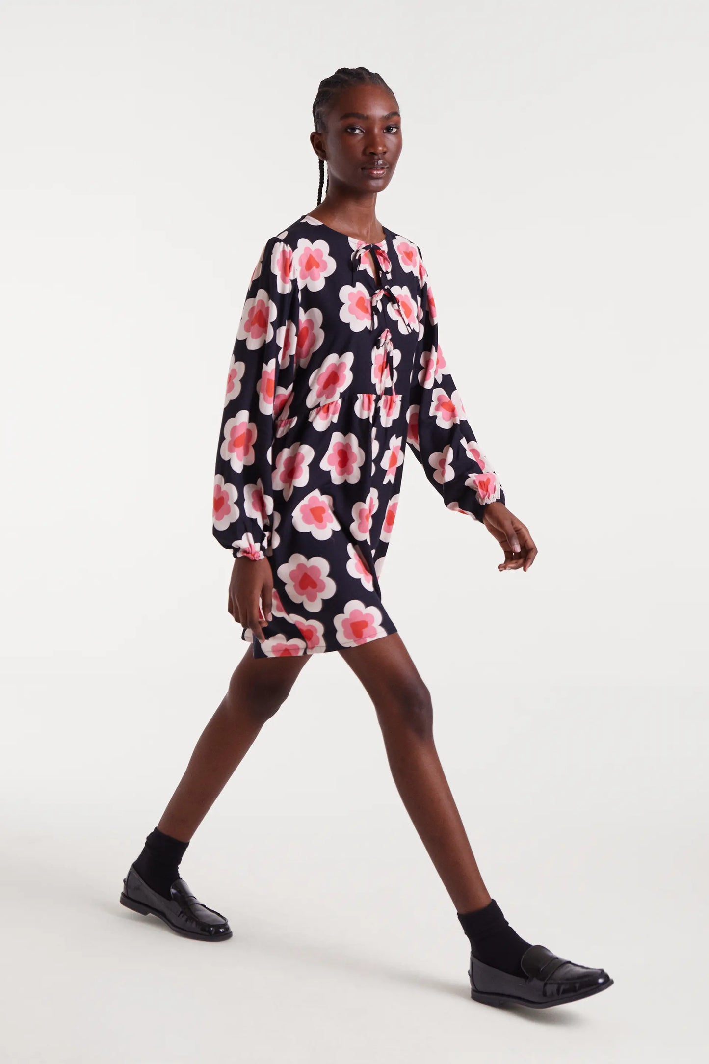 Abito corto con stampa a cuore