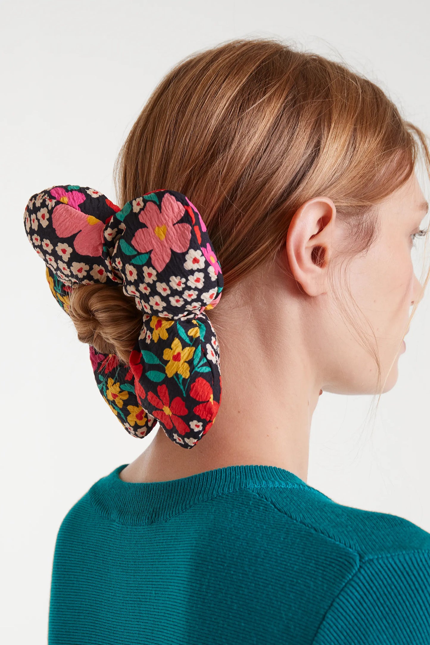 Coletero con forma de flor estampado Giardino