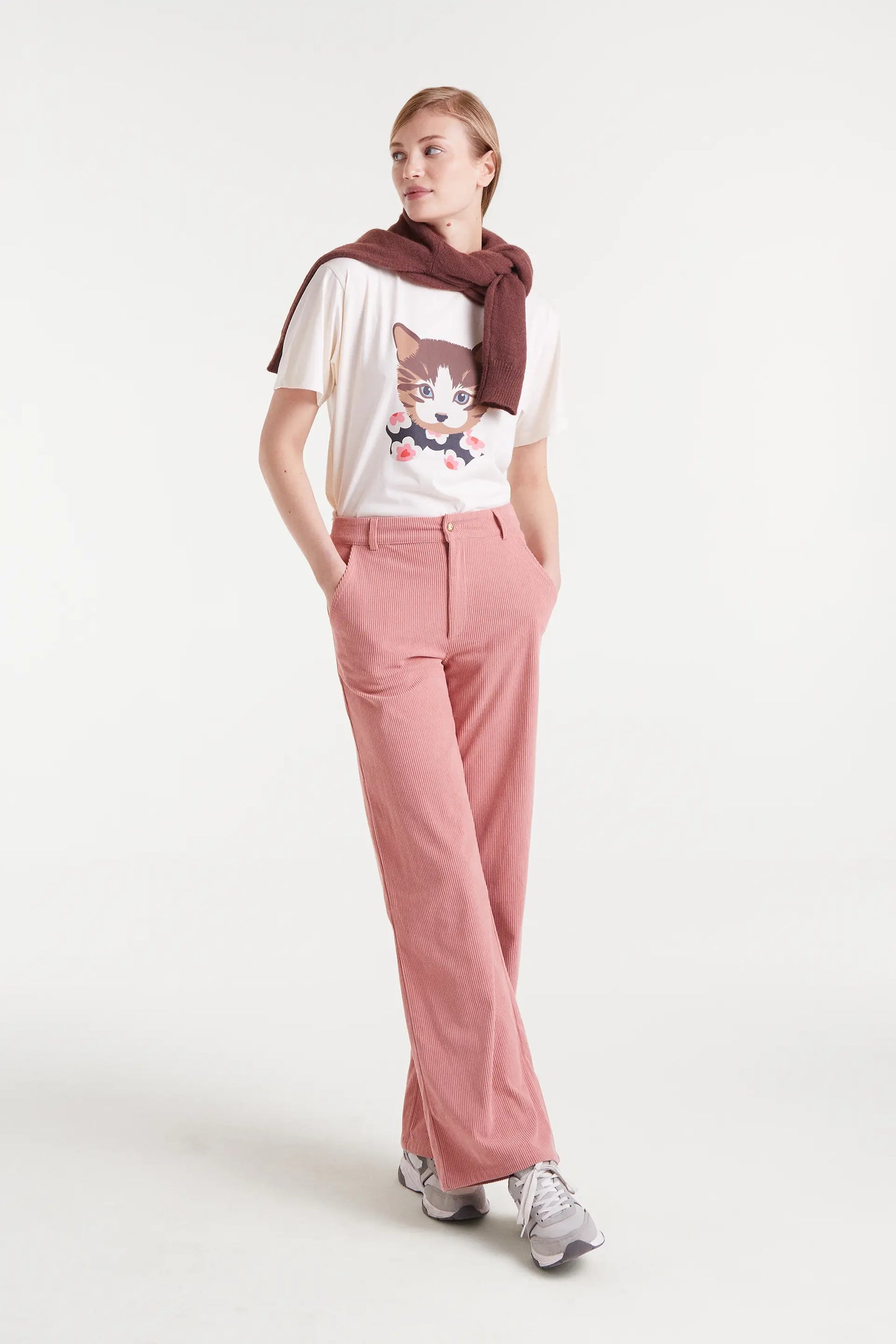 T-shirt 100% cotone con stampa gattino