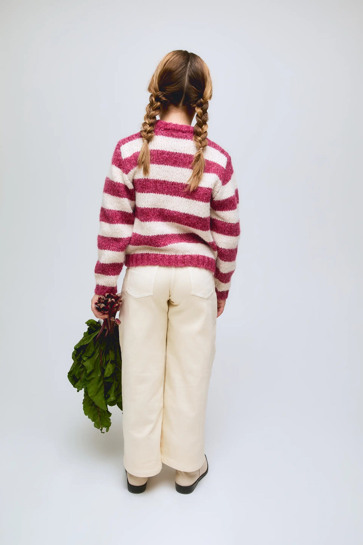 Wide-legged girl's trousers in beige