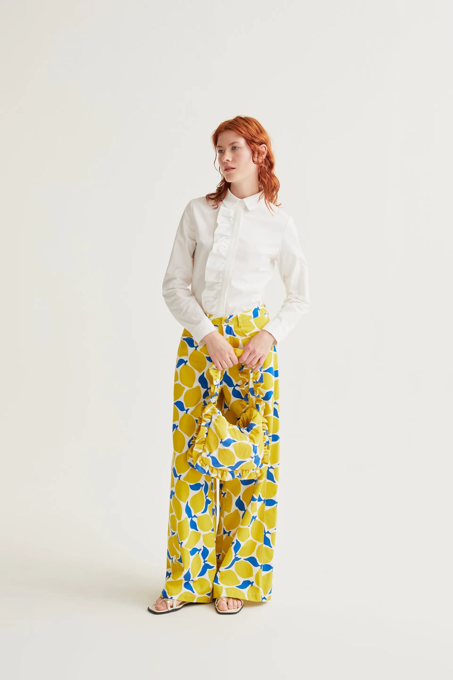 Camisa 100% algodón blanco con volante