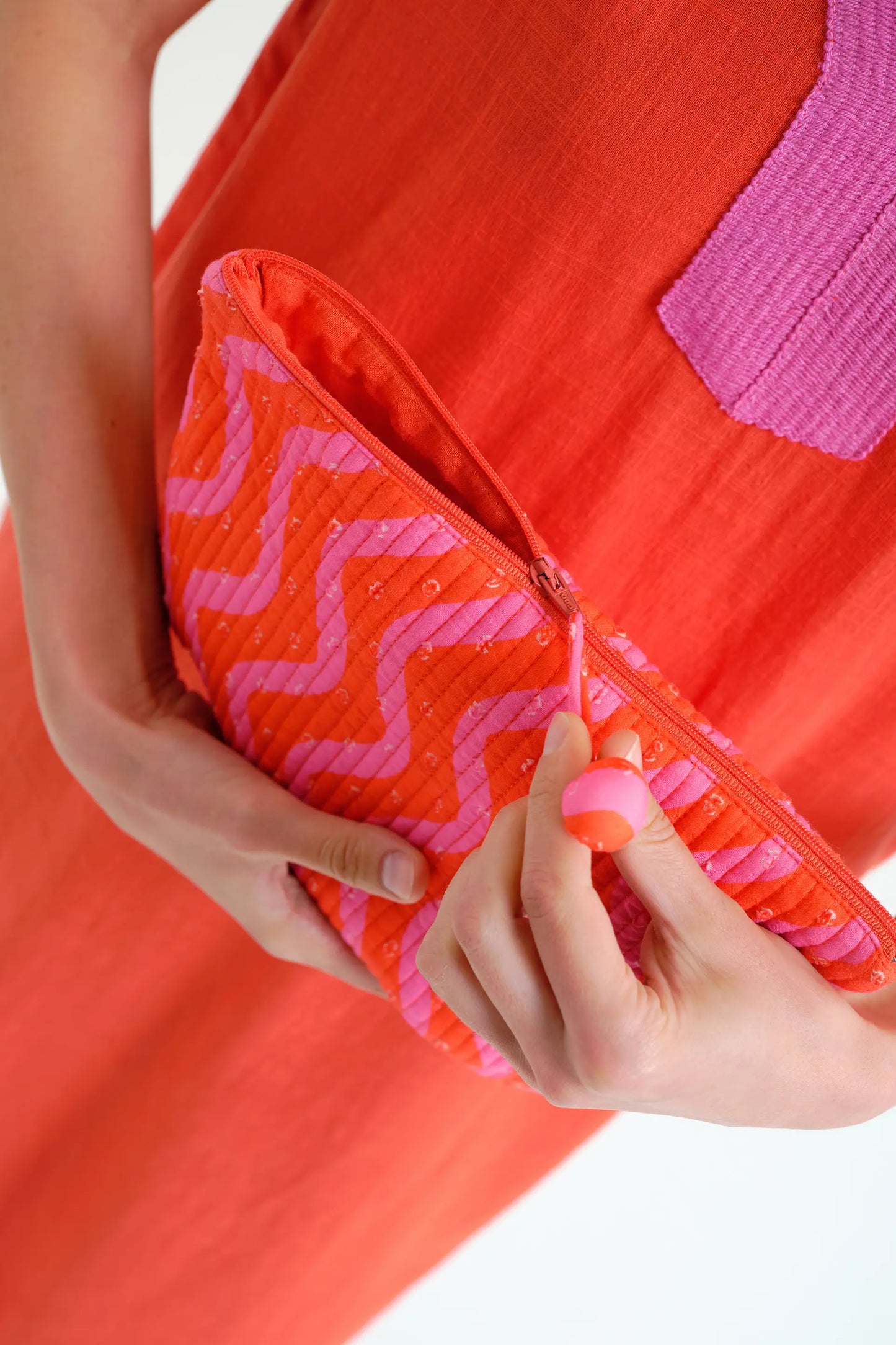 Bag with Wave Red & Pink print