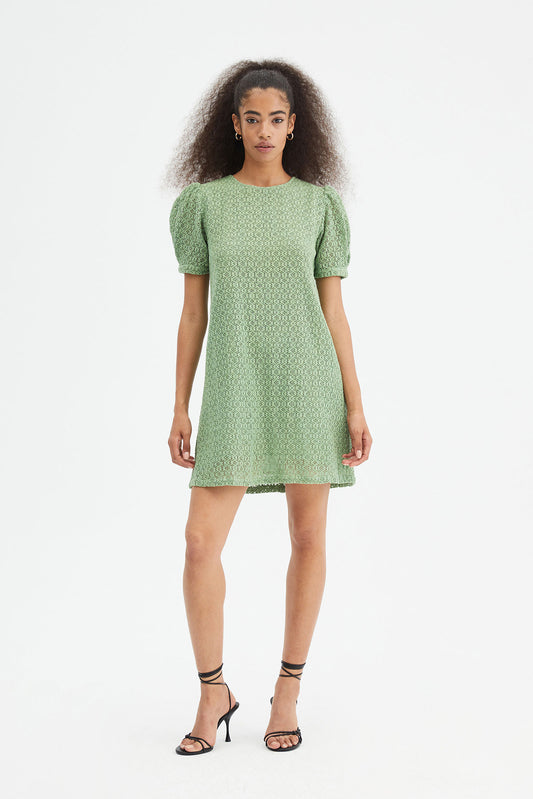 Vestido corto de crochet con manga corta blanco verde
