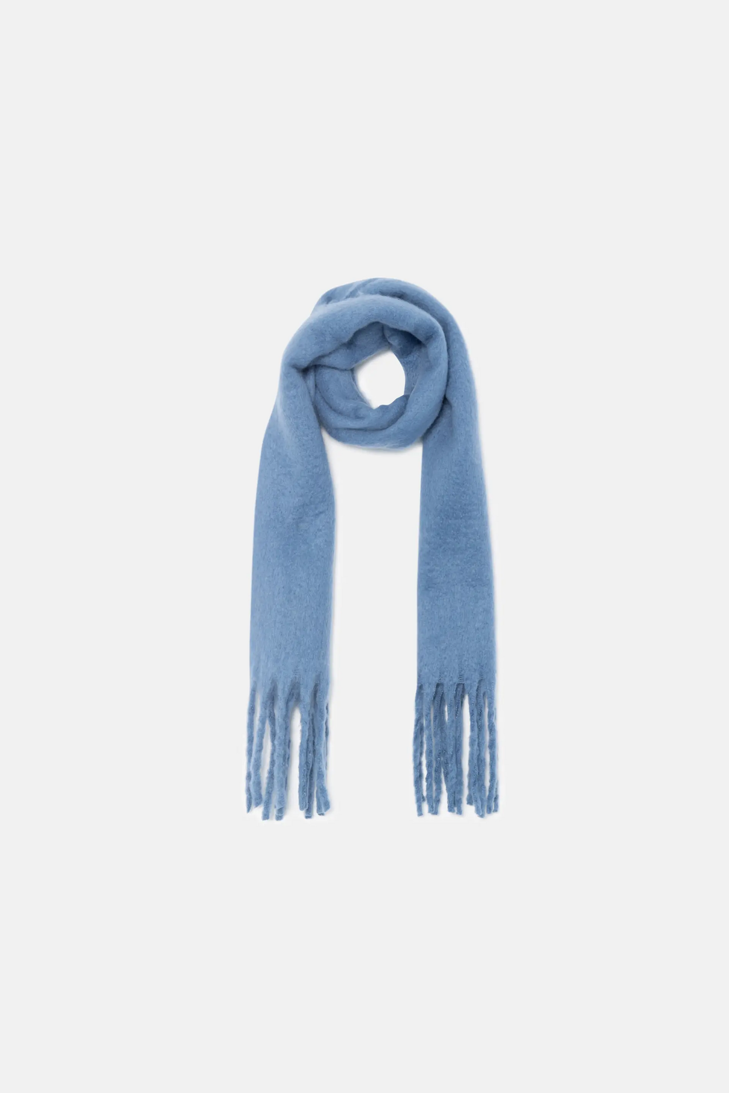 Knitted scarf with blue fringes