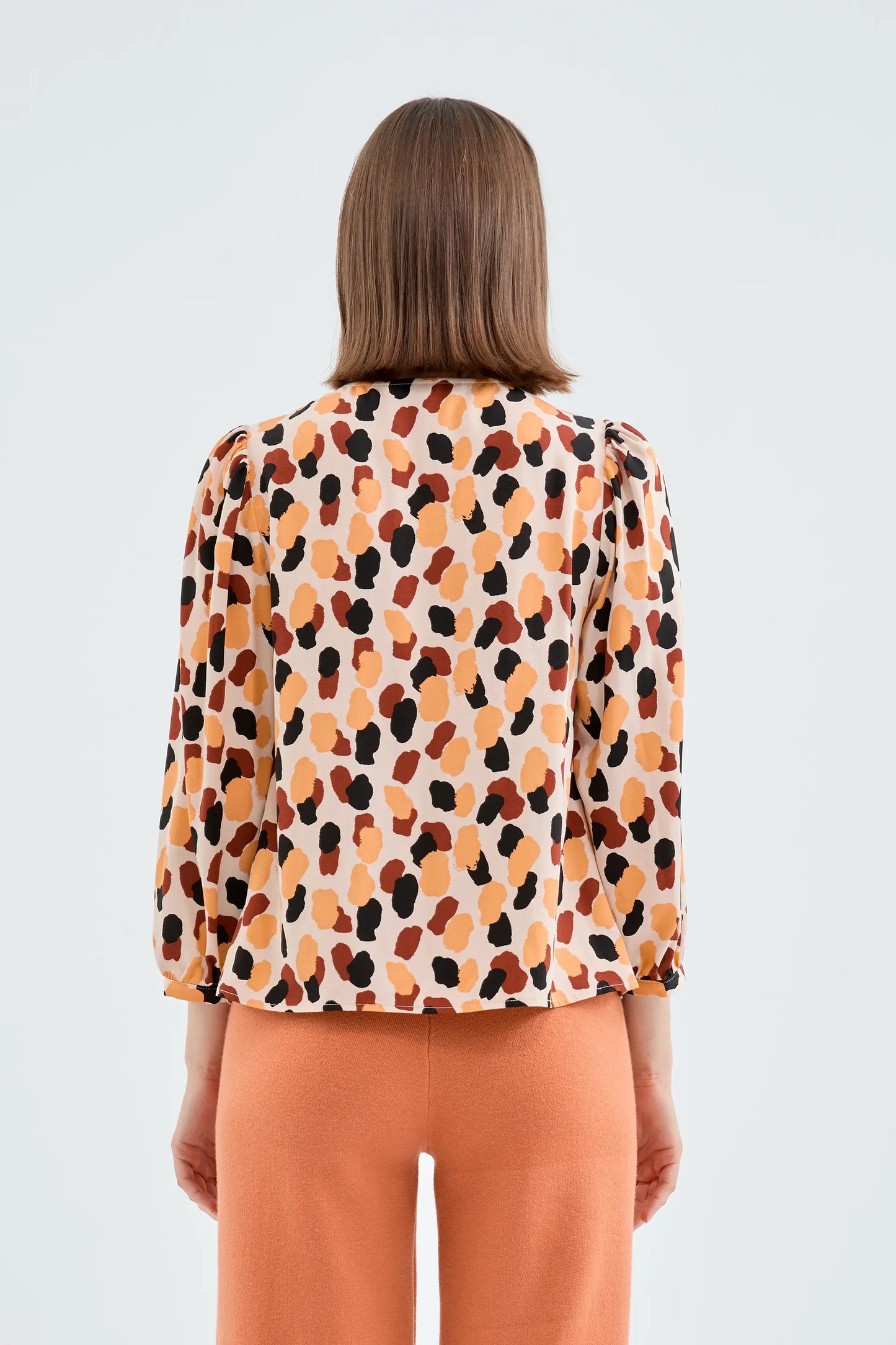 Blouse with puff sleeves and polka dot print