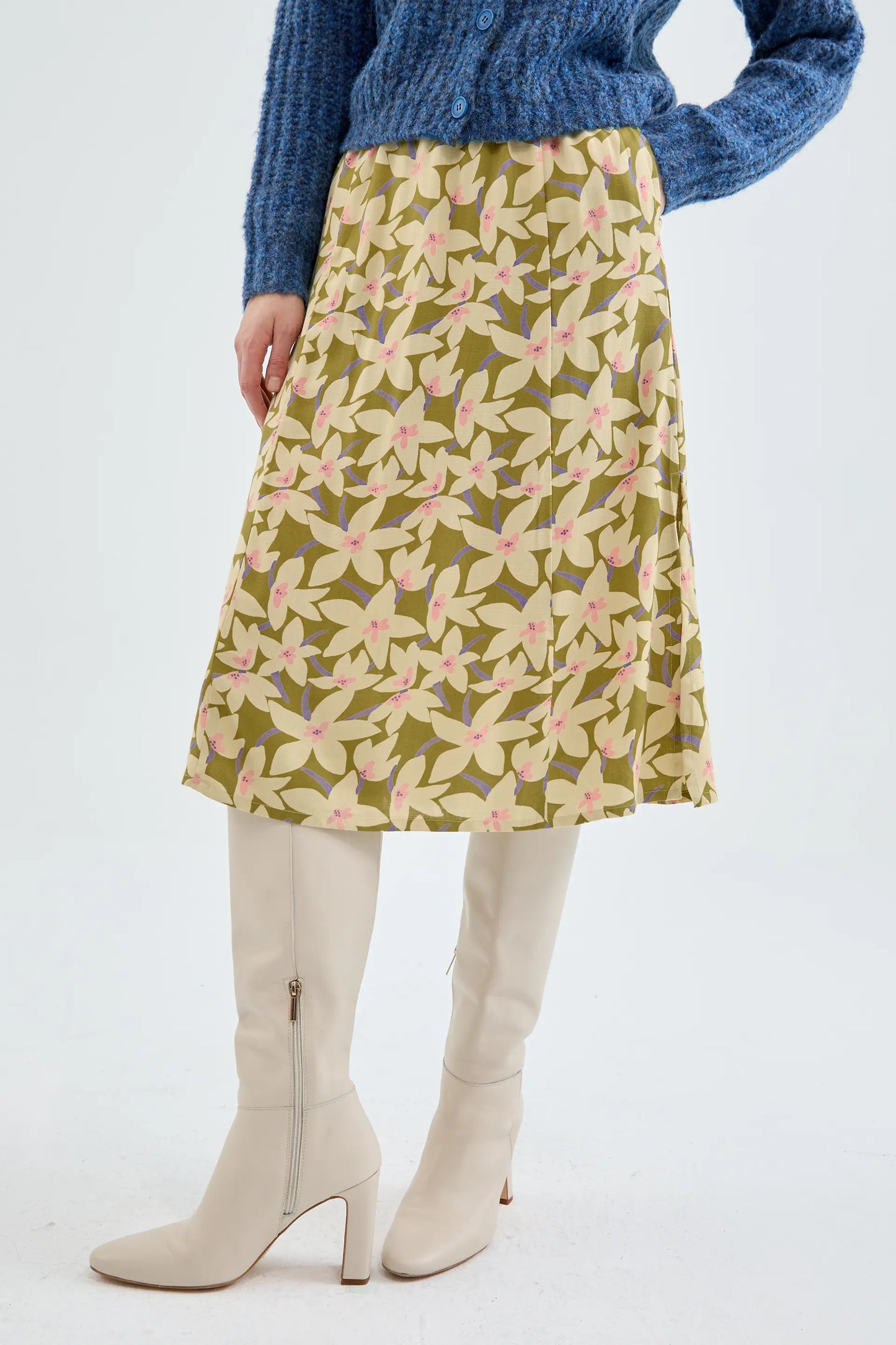 Falda midi elástica con estampado floral verde
