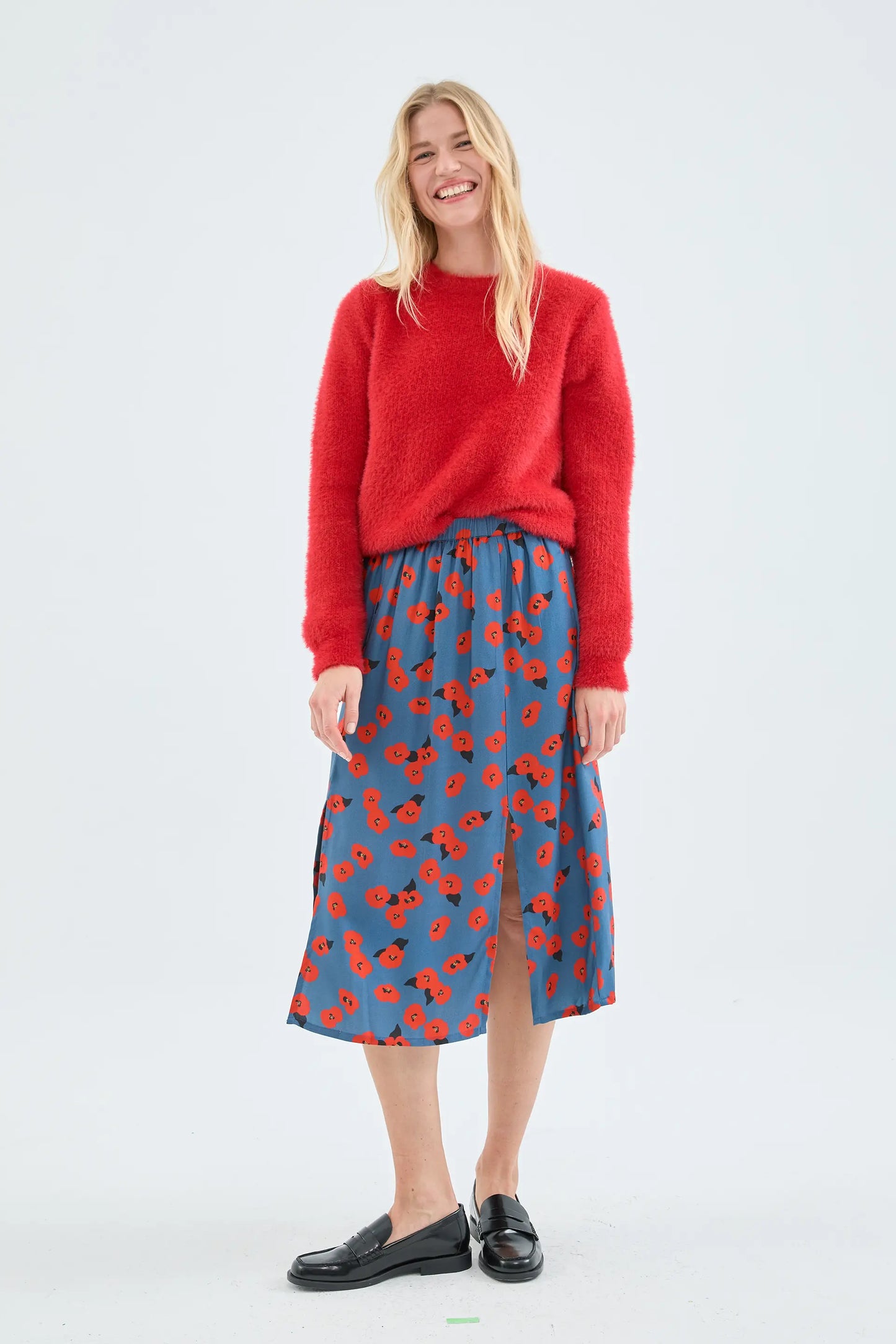 Falda midi con aberturas y estampado floral rojo