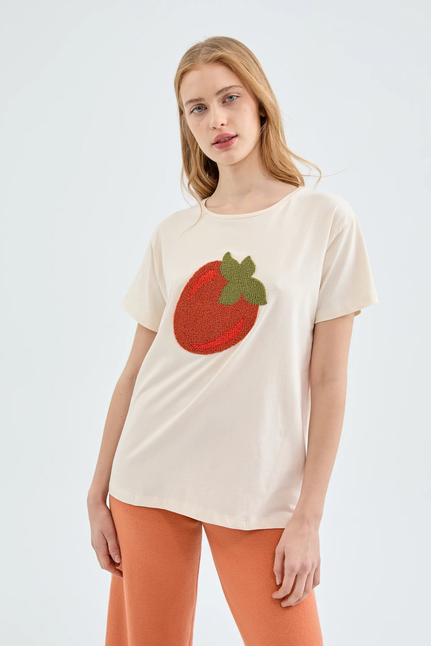 Camiseta de algodón con gráfica de caqui