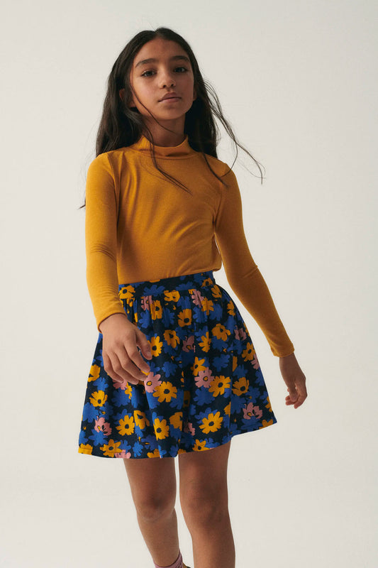 Falda corta de niña con estampado floral