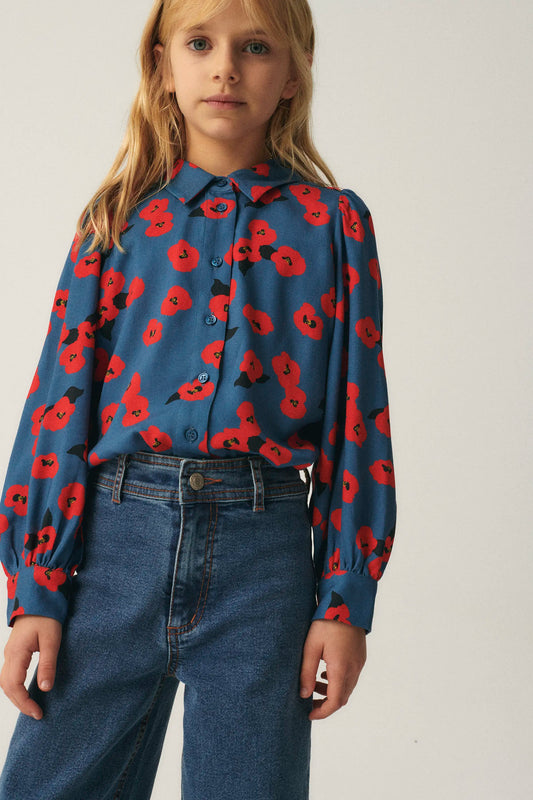 Camisa fluida de niña con estampado floral rojo
