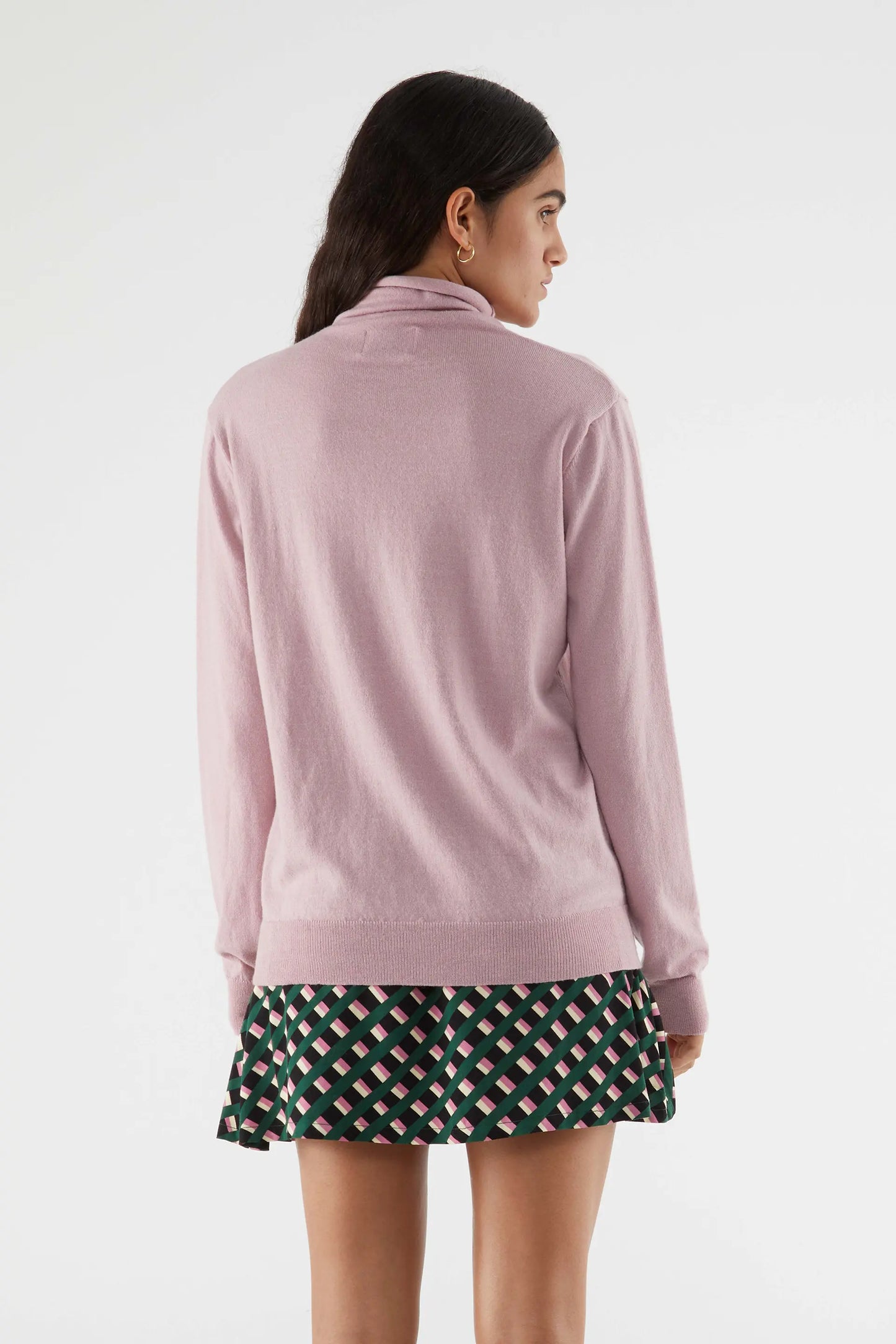 Jersey de punto fino con cuello alto rosa