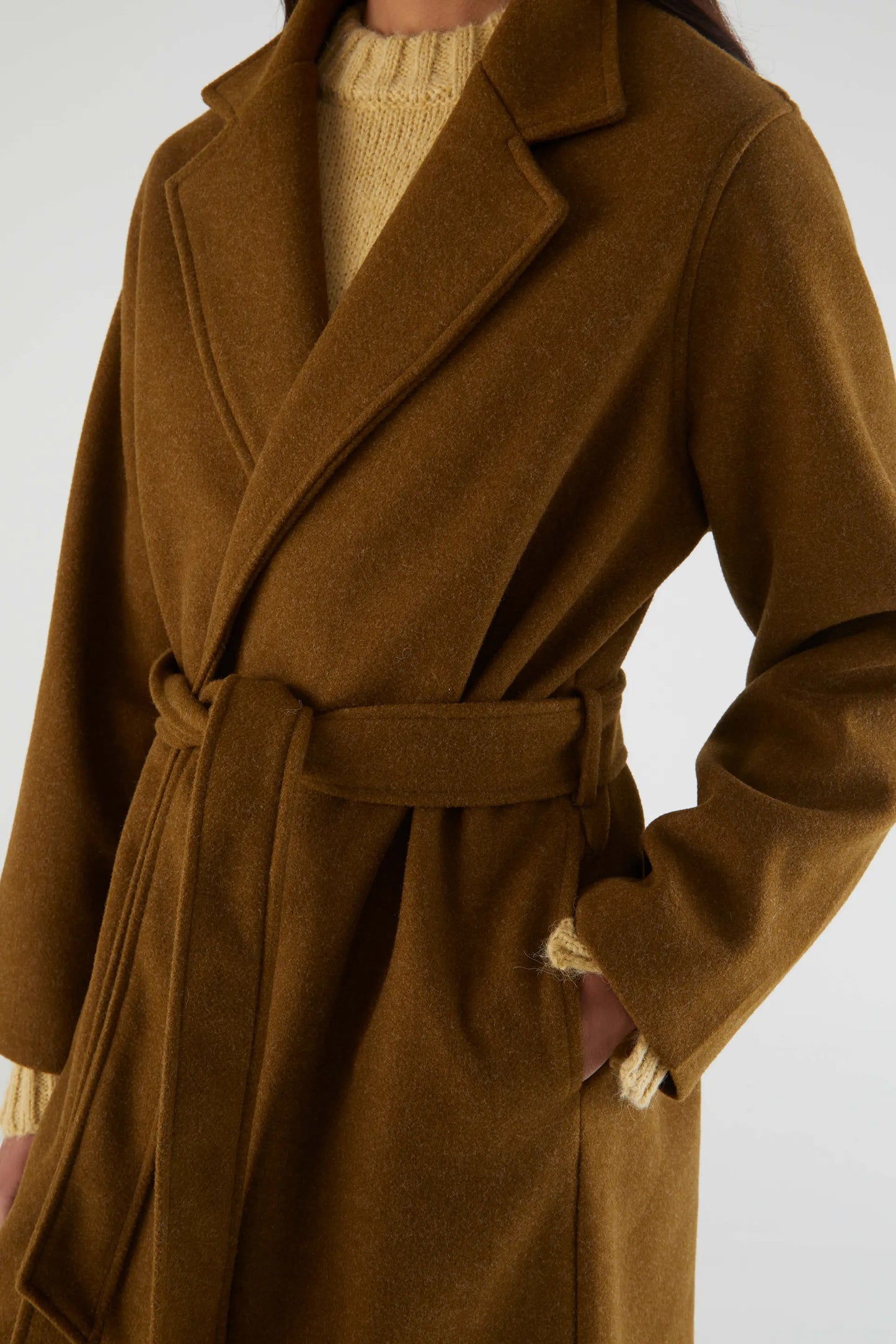 Midi coat with brown lapel collar