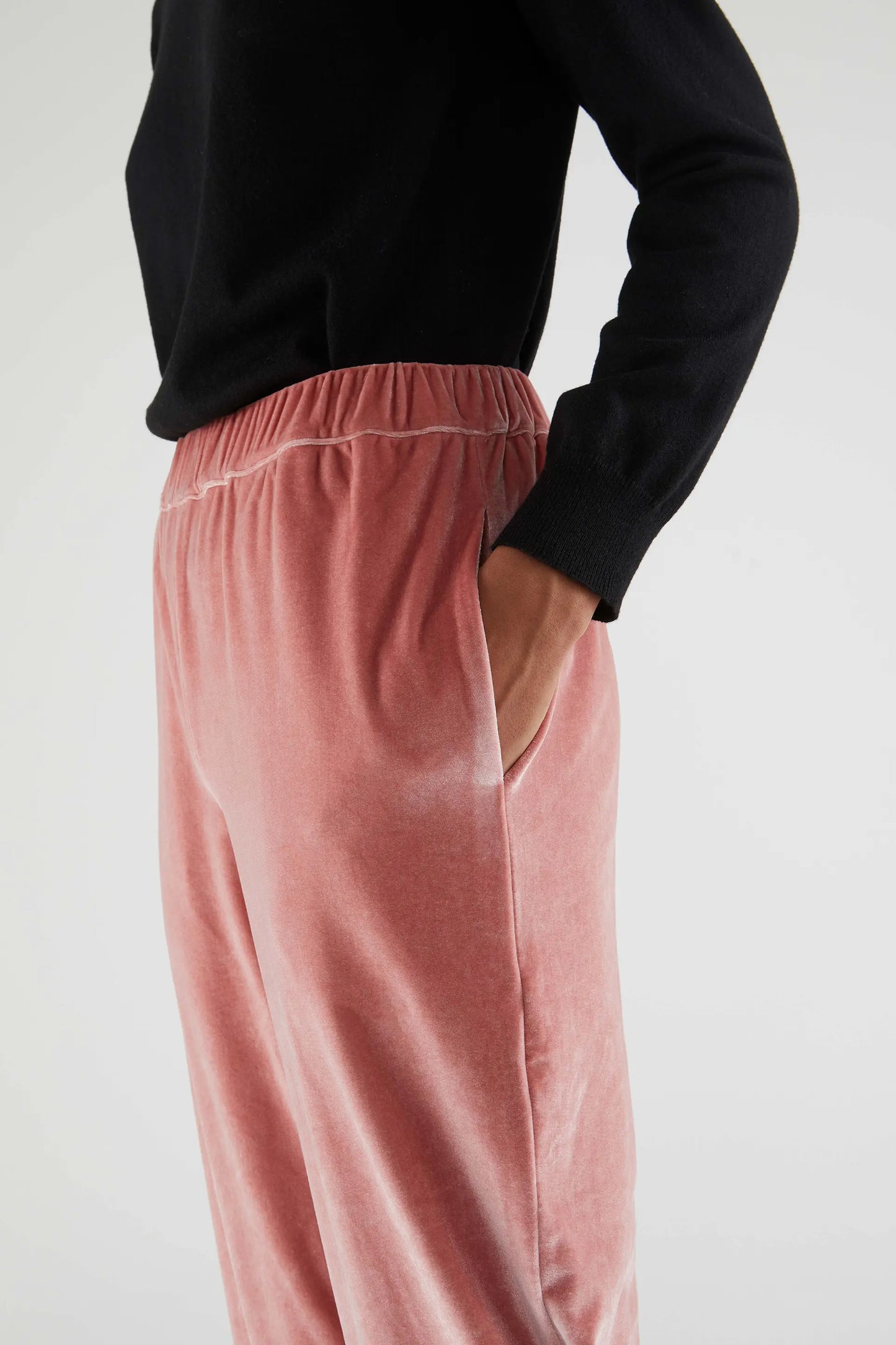 Pantalón largo elástico de terciopelo rosa