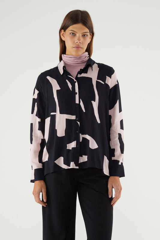 Camisa de manga larga con estampado abstracto