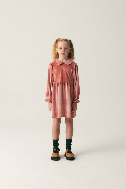 Vestido corto de niña en terciopelo rosa