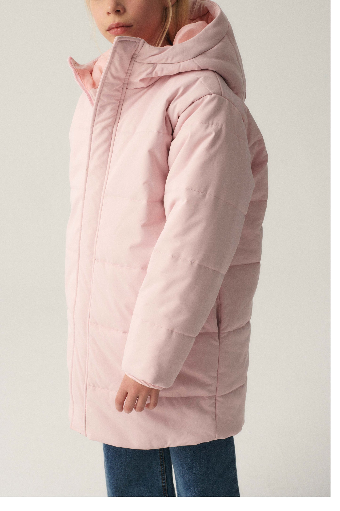 Abrigo unisex plumífero midi con capucha rosa