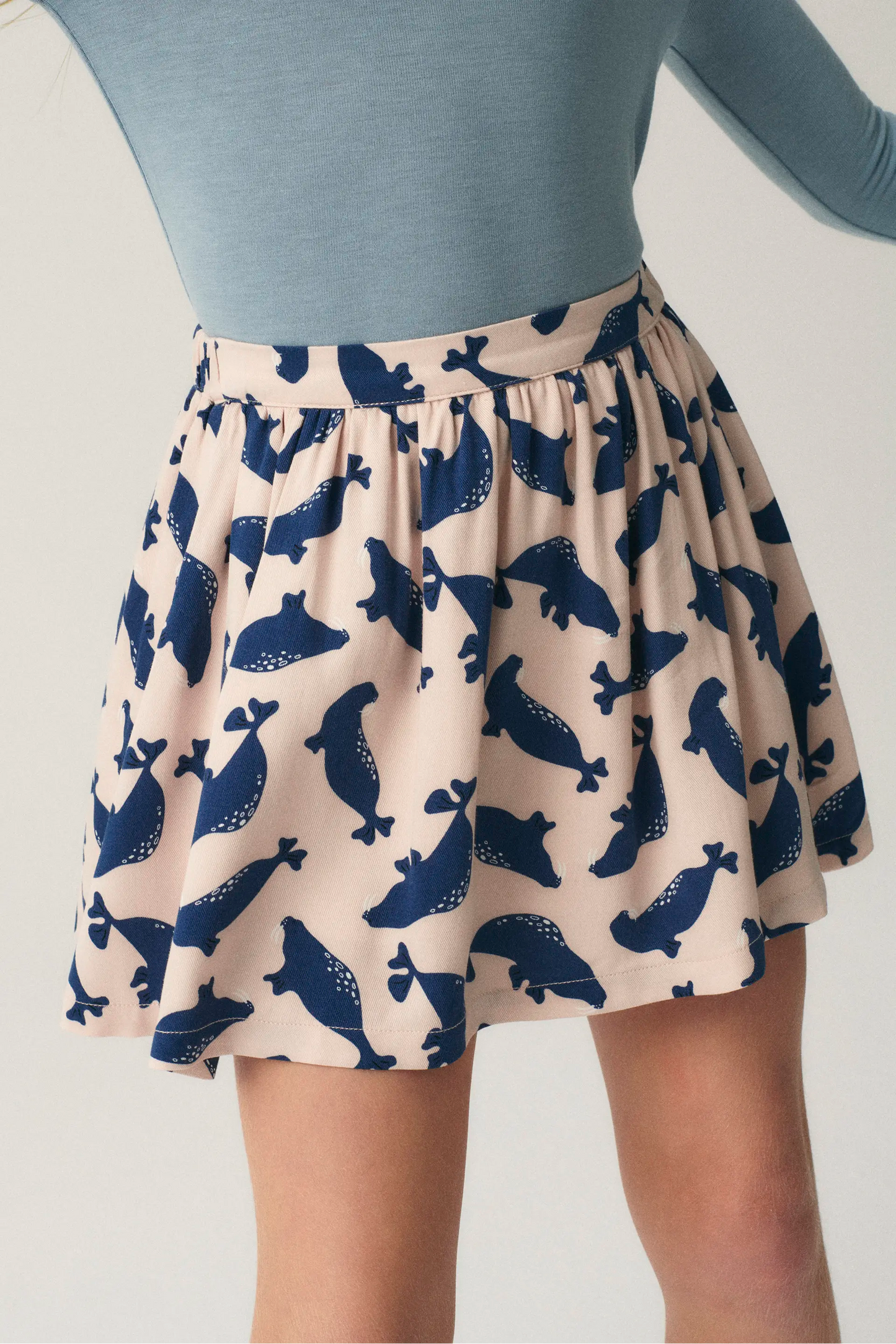 Girl's short skirt with seal print