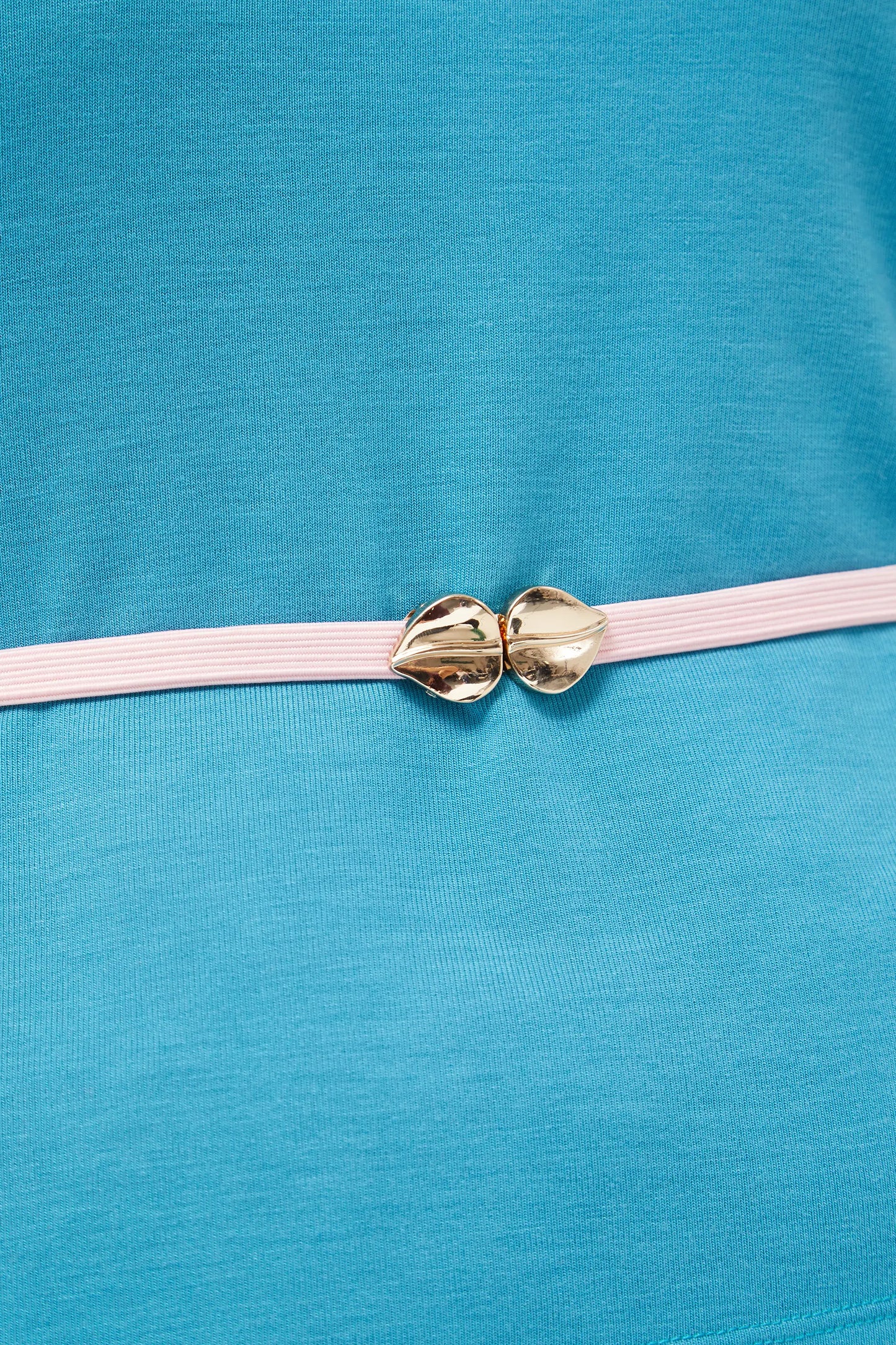 Cintura sottile con fibbia a foglia rosa
