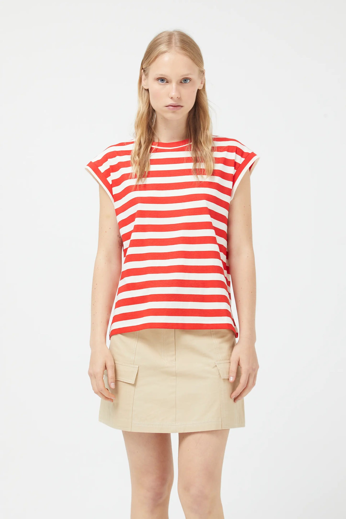 Red striped short sleeve t-shirt