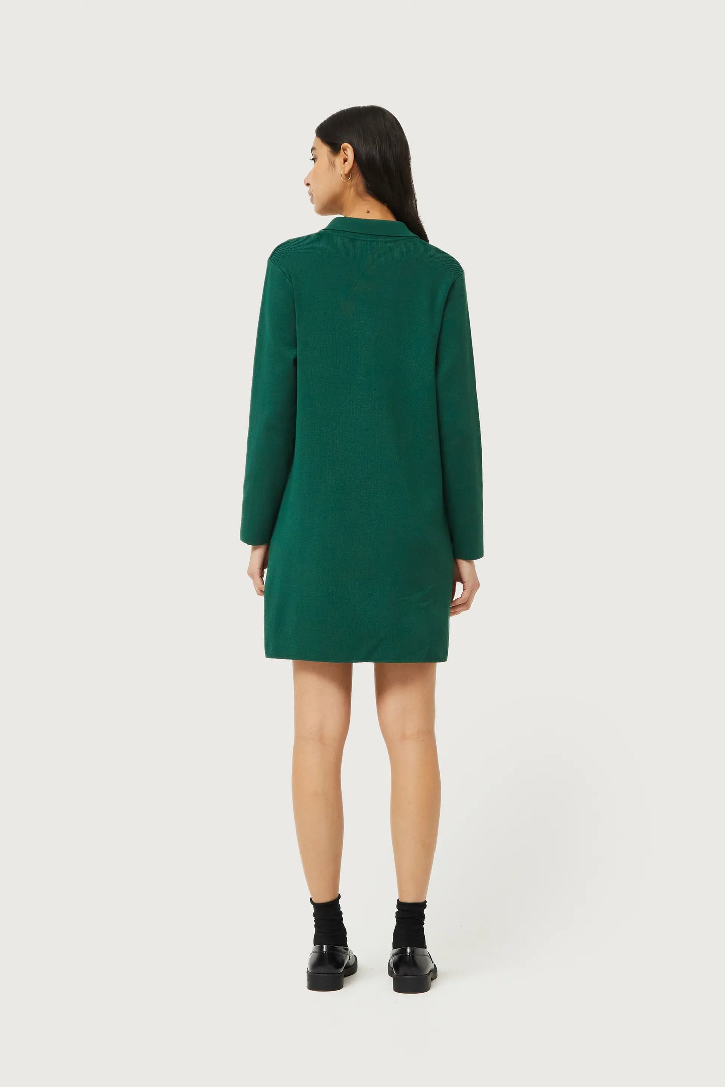 Short dress with green polo collar