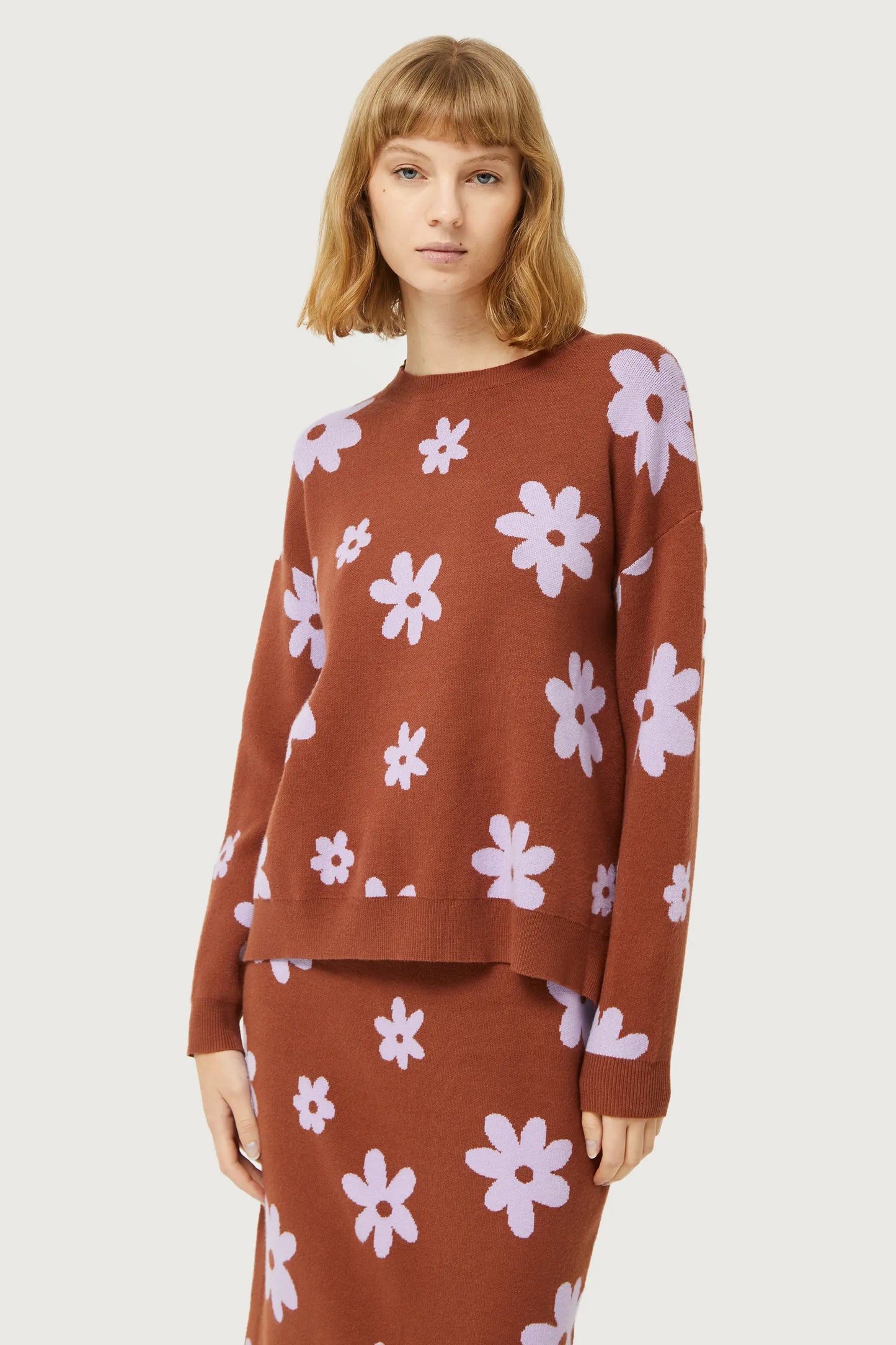 Brown floral print jacquard knit sweater