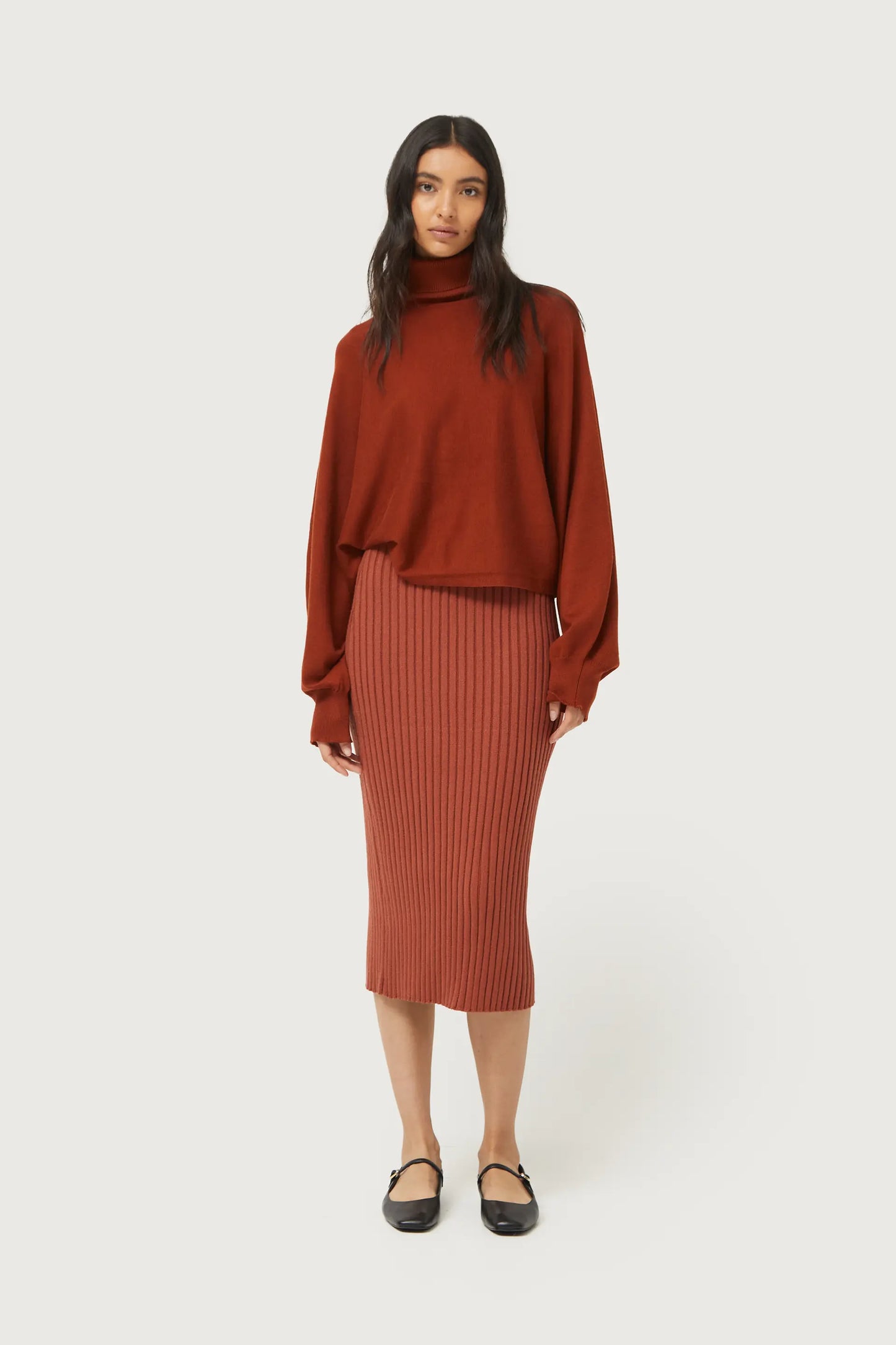 Brown knitted midi skirt