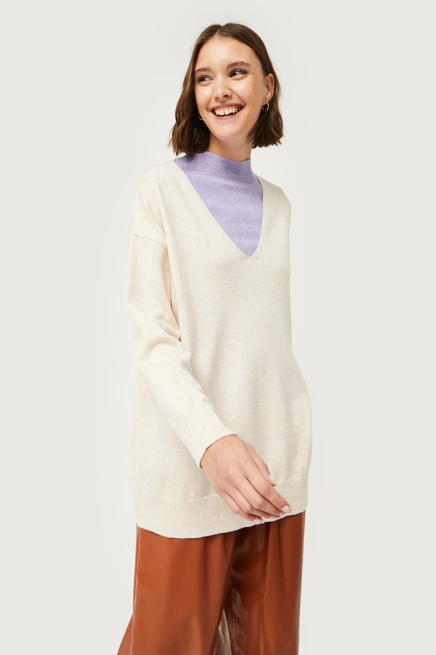 White V-neck Knitted Sweater