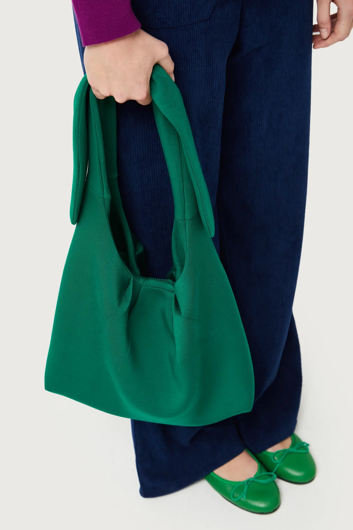 Green neoprene shoulder bag