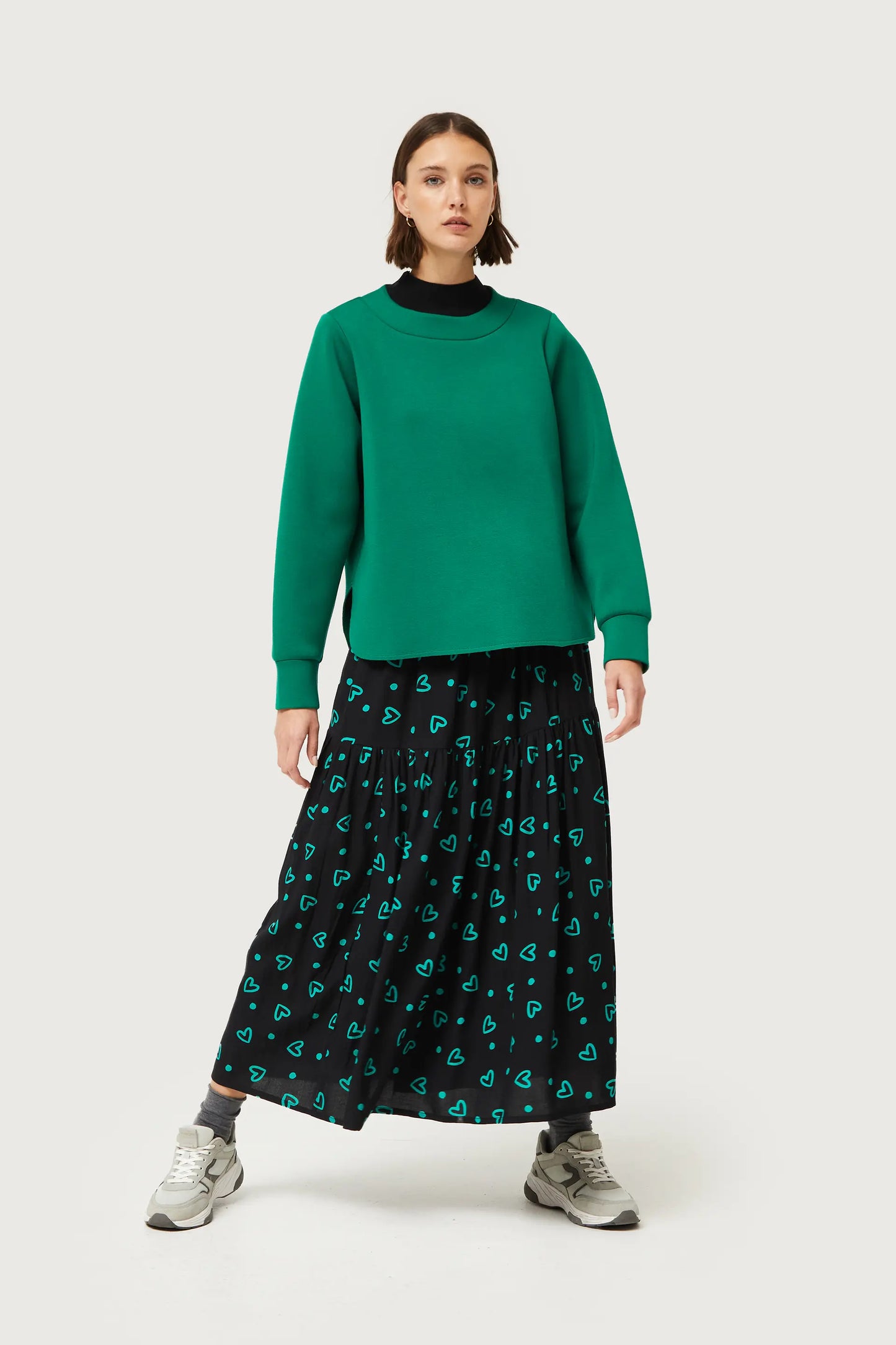 Long skirt with green heart print