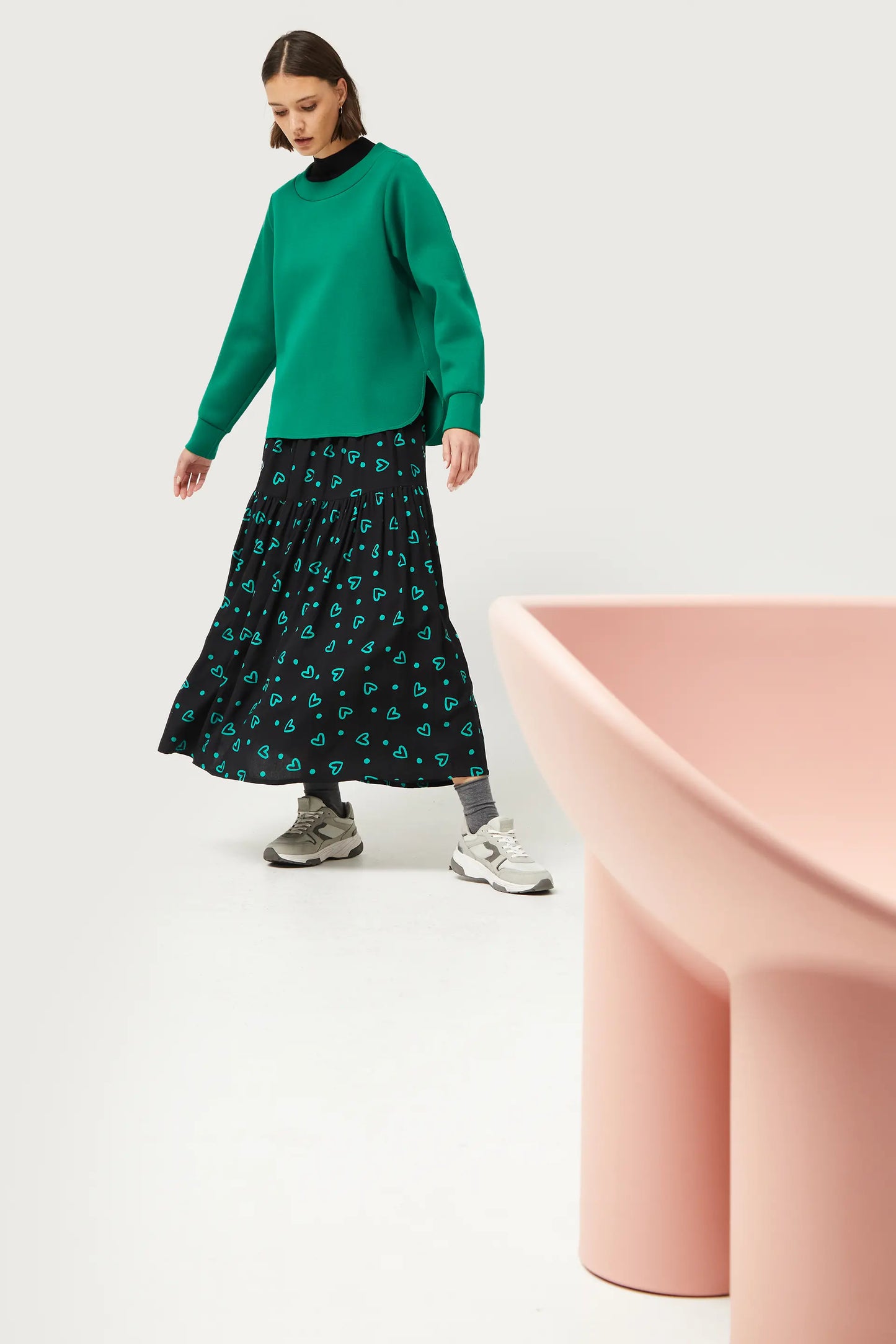 Long skirt with green heart print