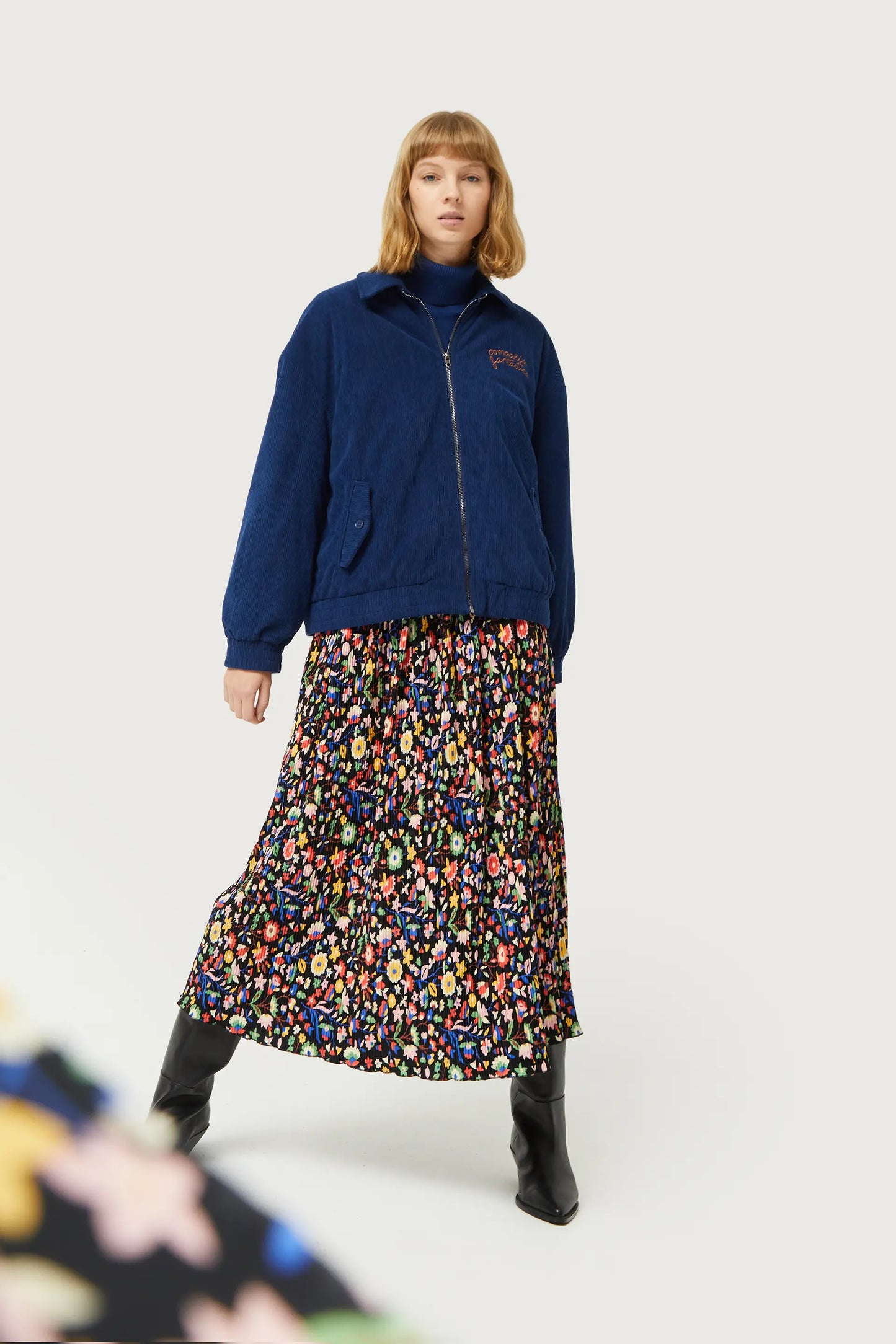 Small floral print long skirt