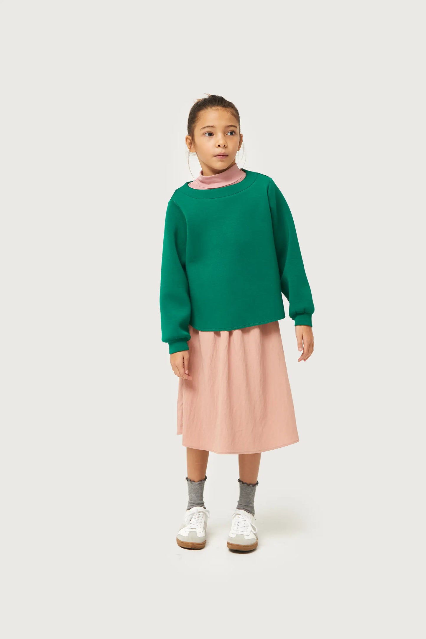 Green neoprene girl's sweatshirt