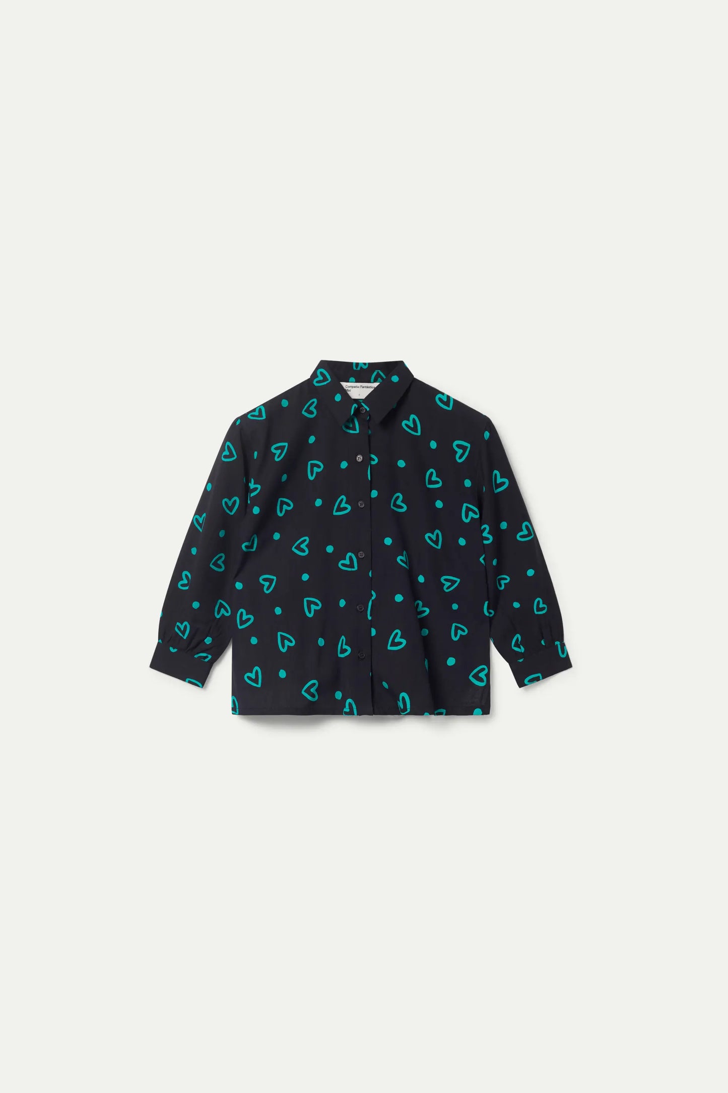 Girl's shirt with green heart print