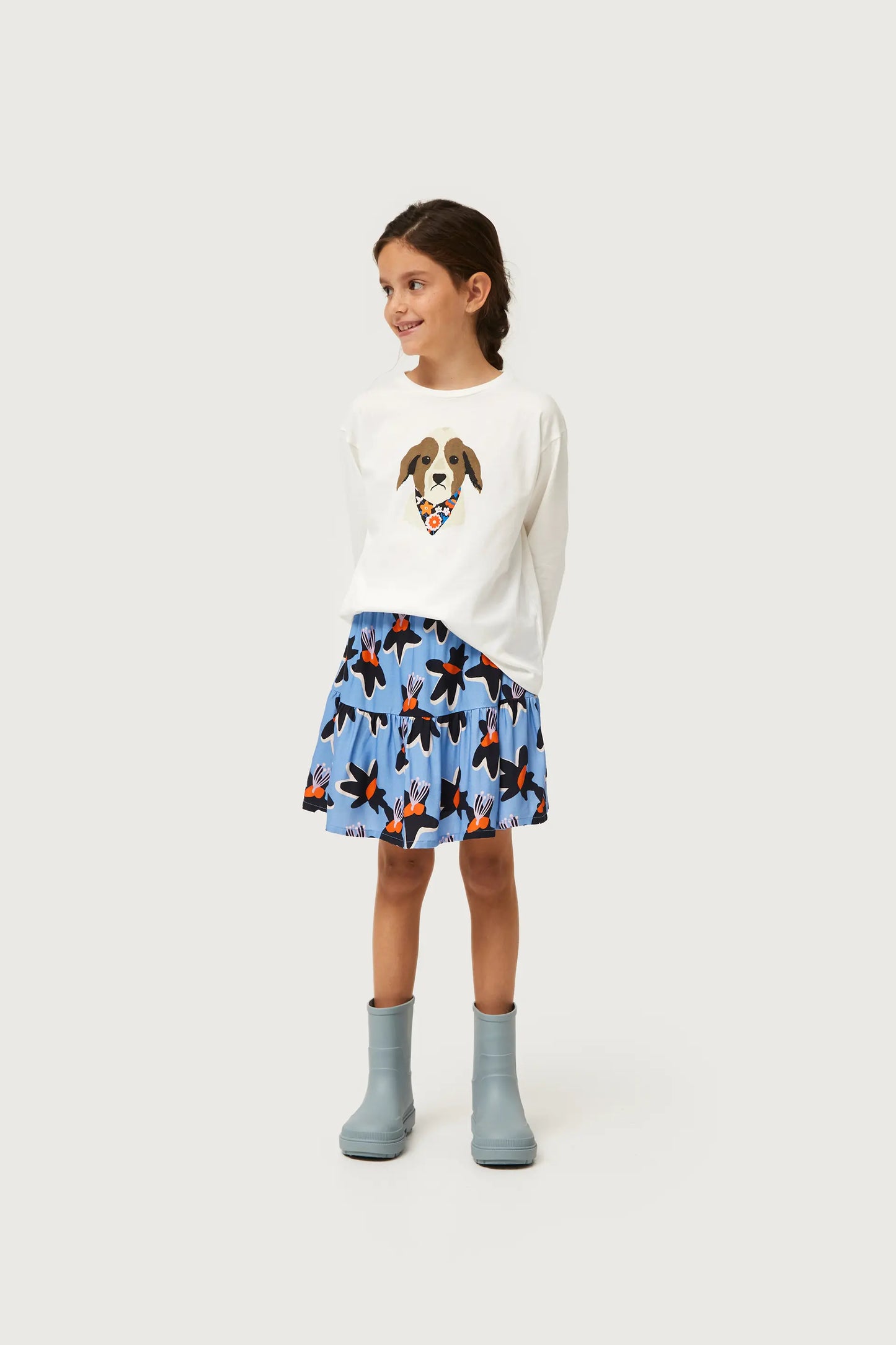 Girl's T-shirt with floral print dog print