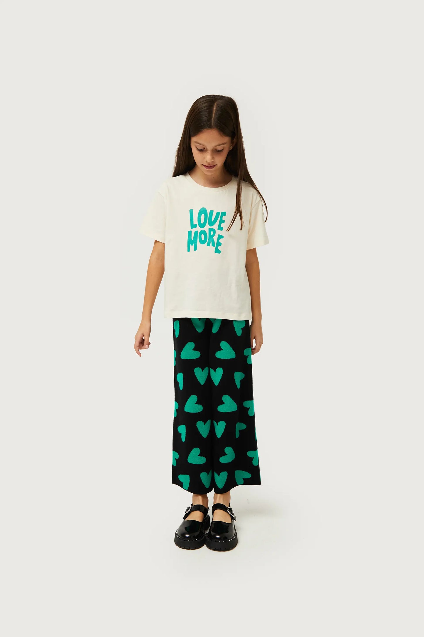 T-shirt da bambina con stampa Love More