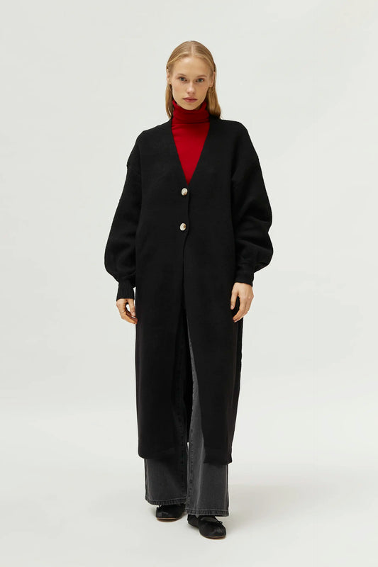 Long black v-neck coat