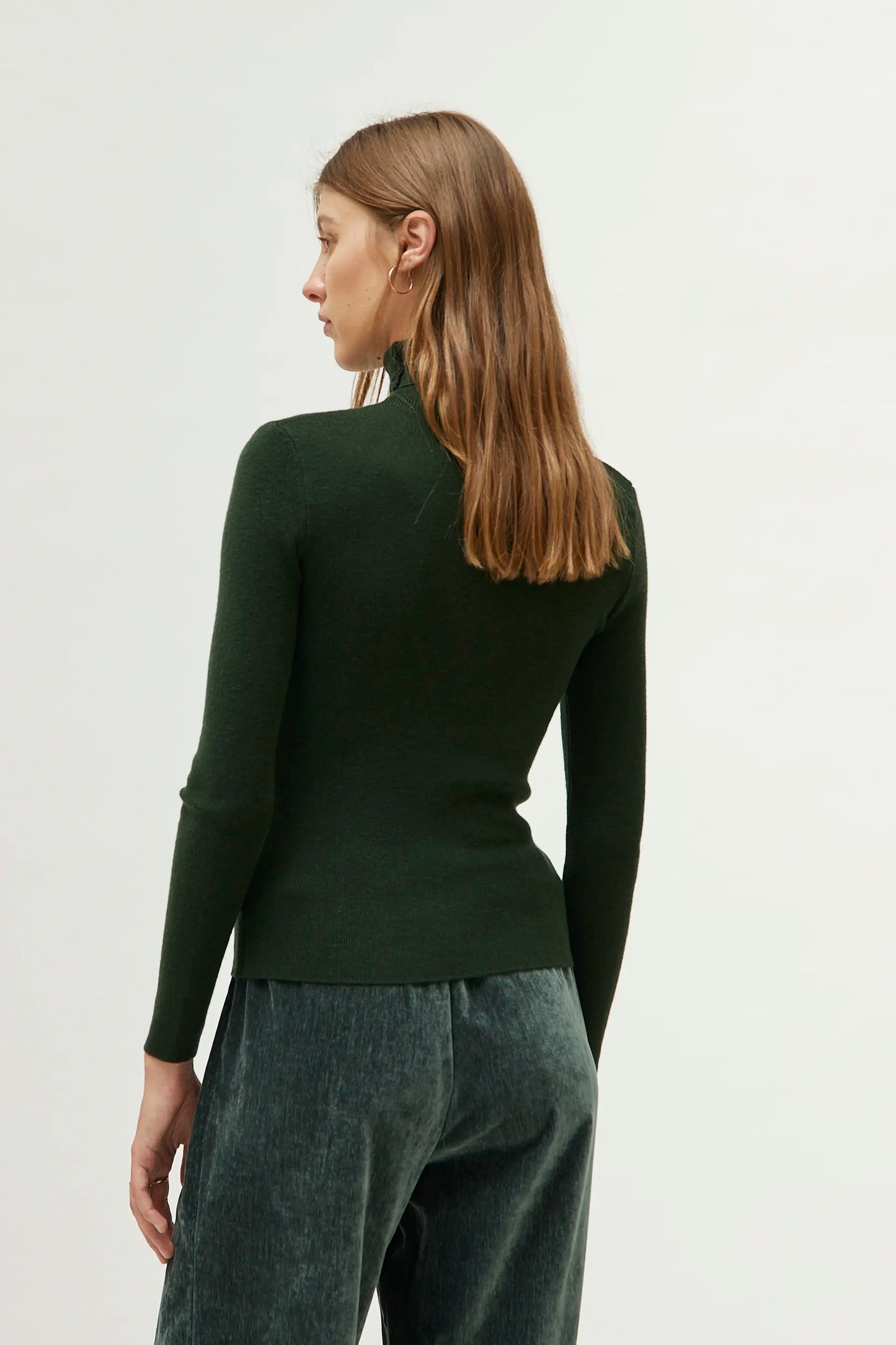 Green turtleneck top