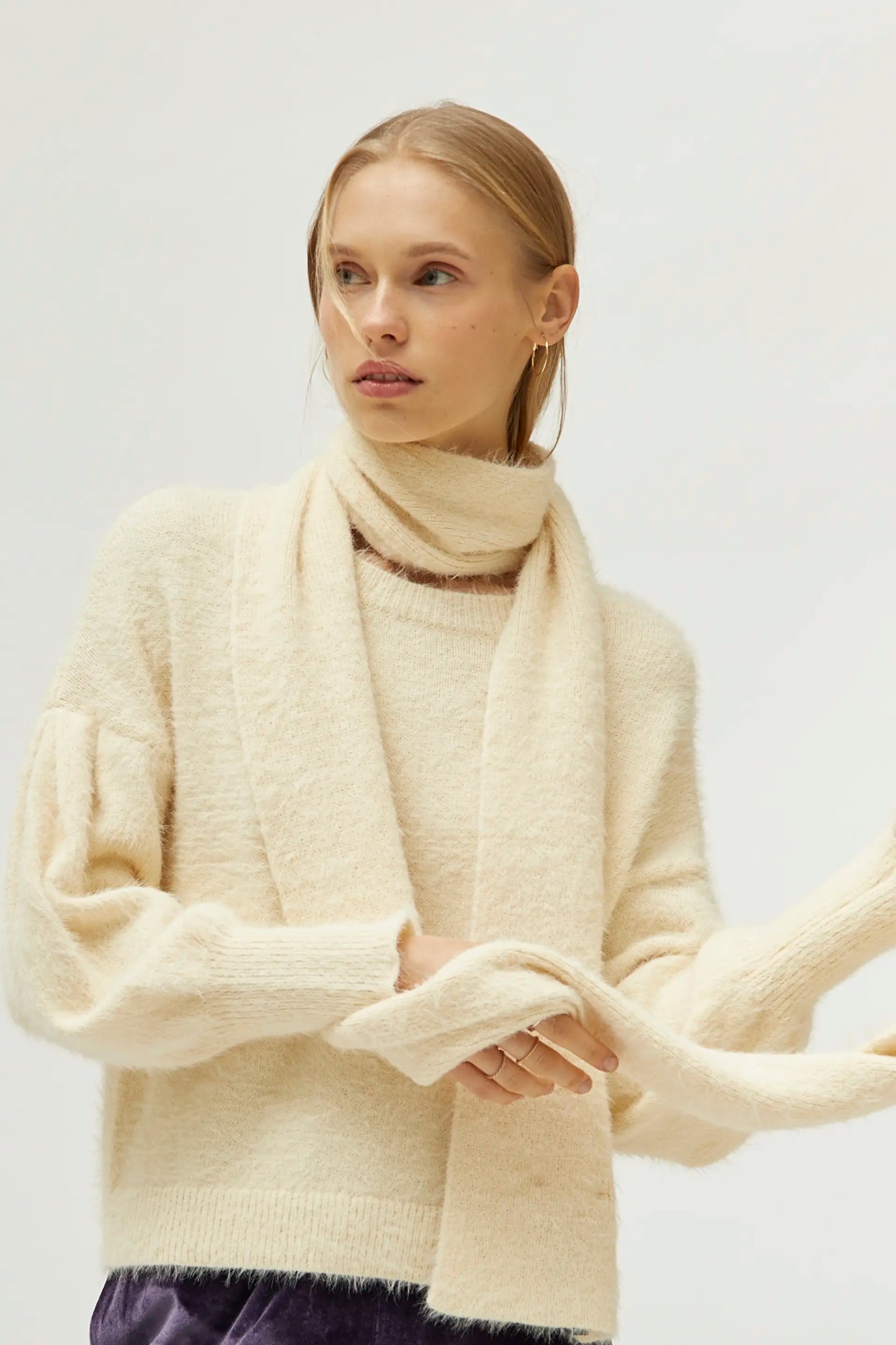 White Textured Knit Scarf