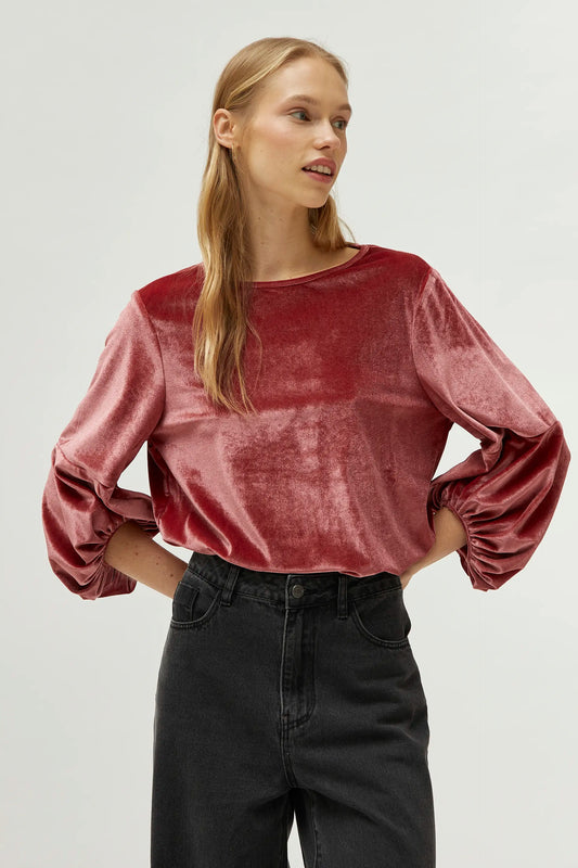 Pink puff sleeve velvet top