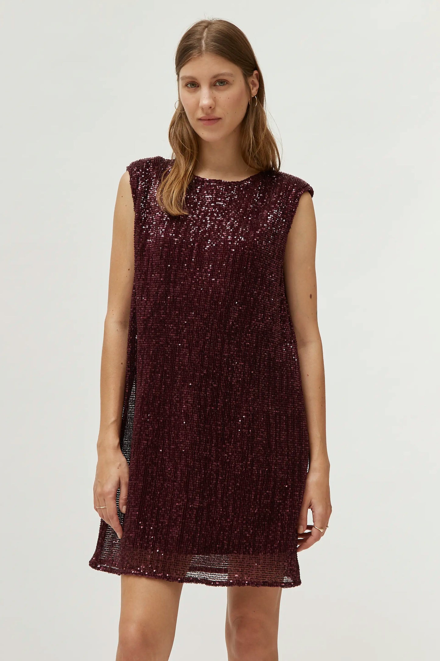 Short burgundy sequin dress