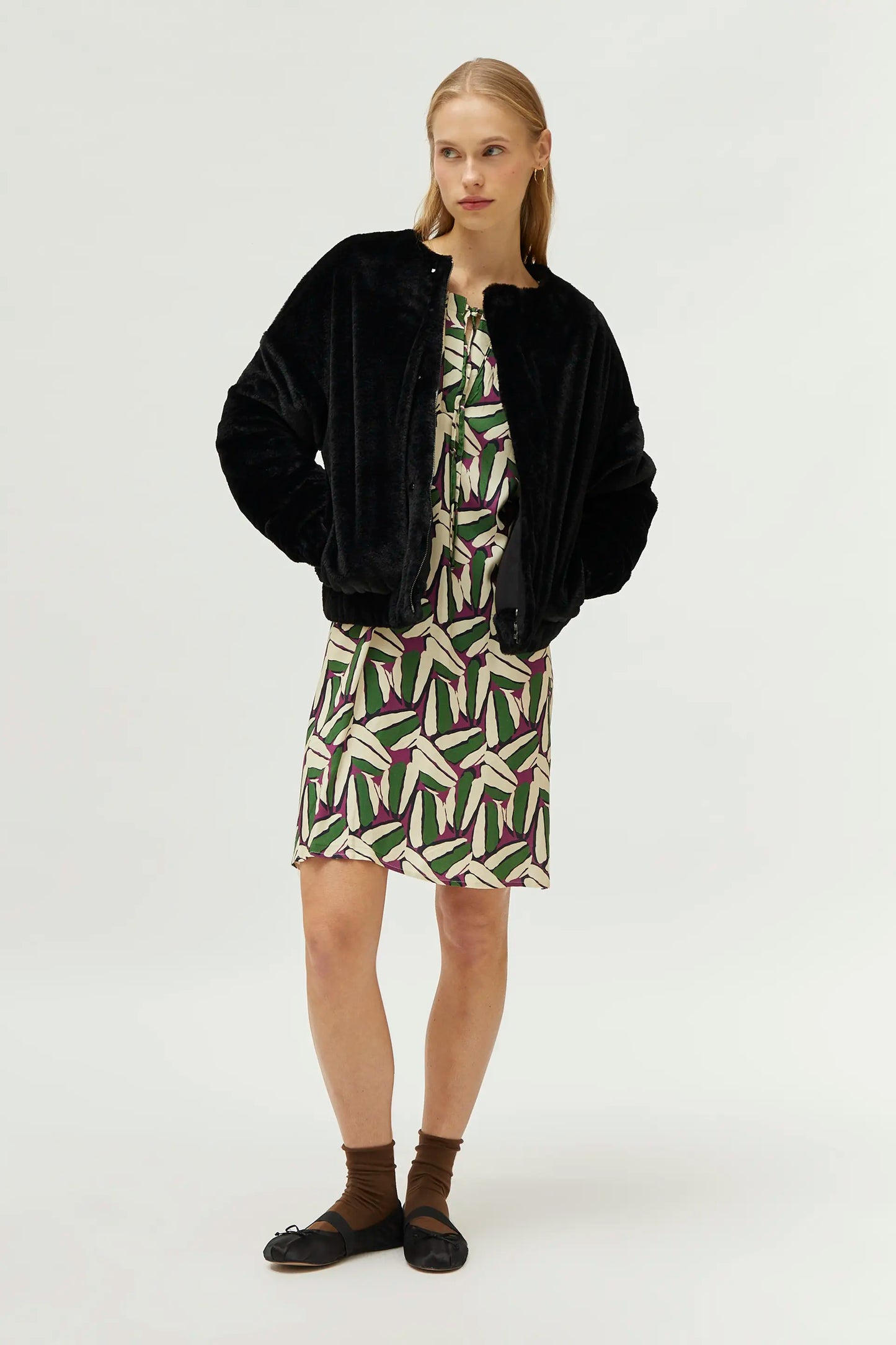 Short green geometric print dress