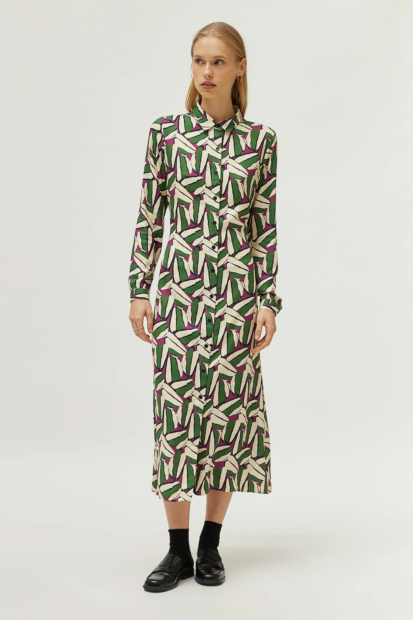 Green geometric print midi dress